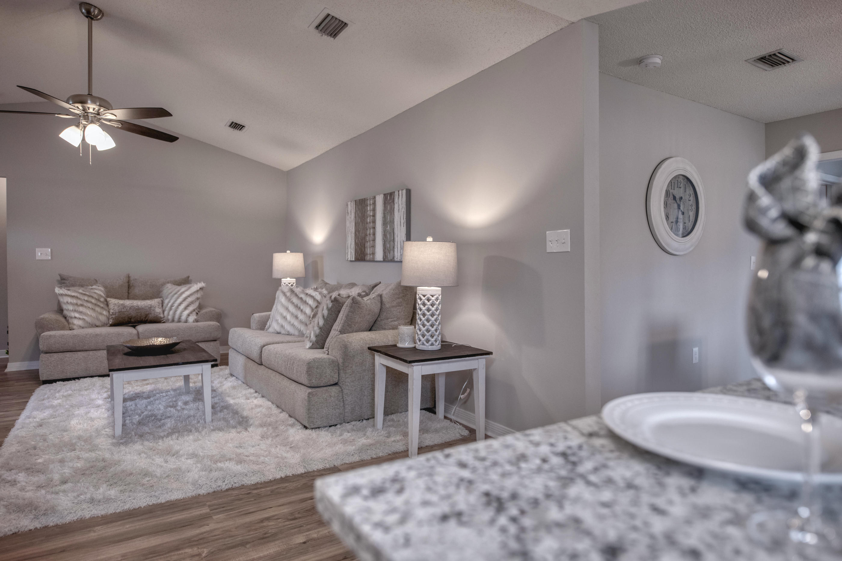 HOLLEY BY THE SEA - Residential