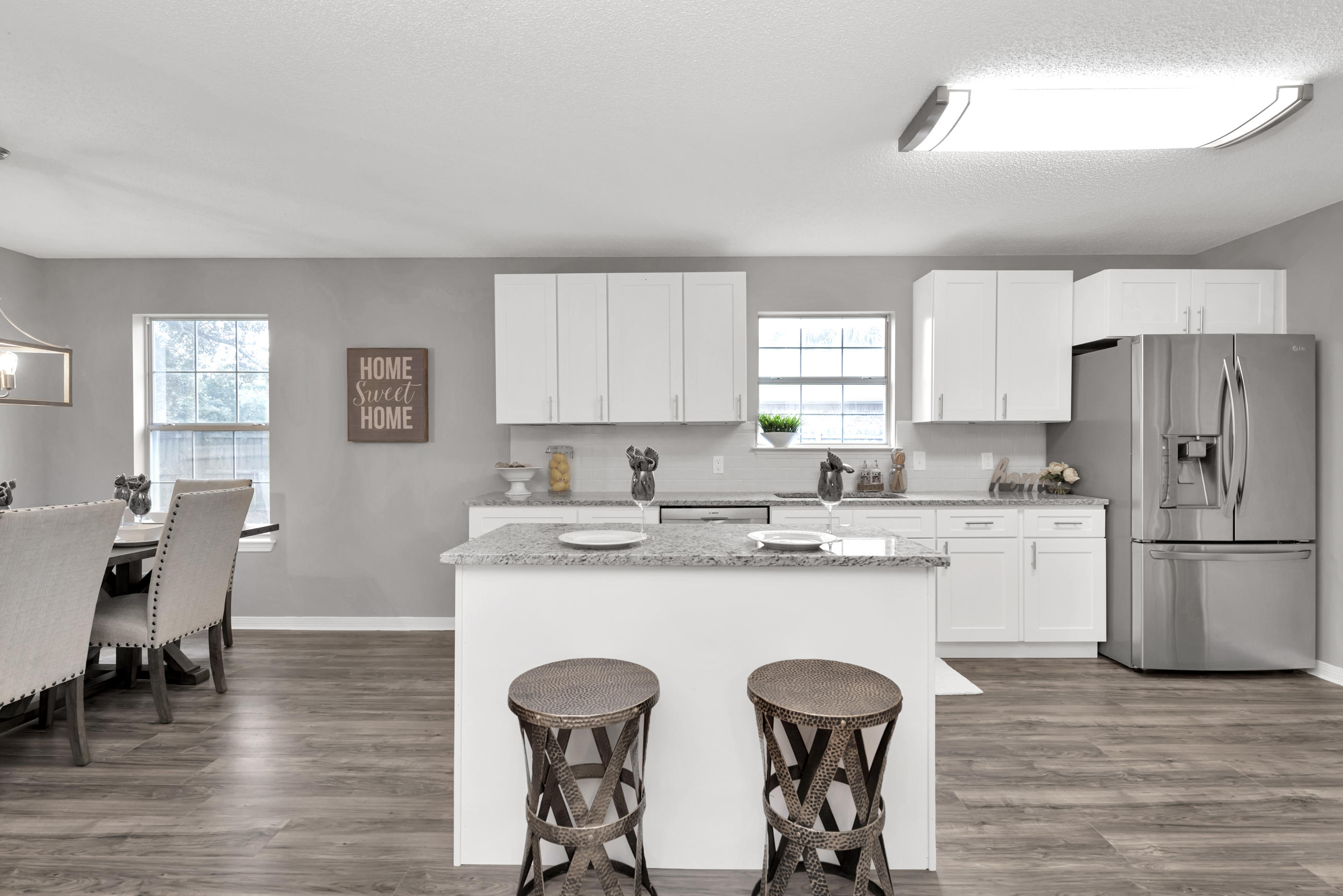 HOLLEY BY THE SEA - Residential