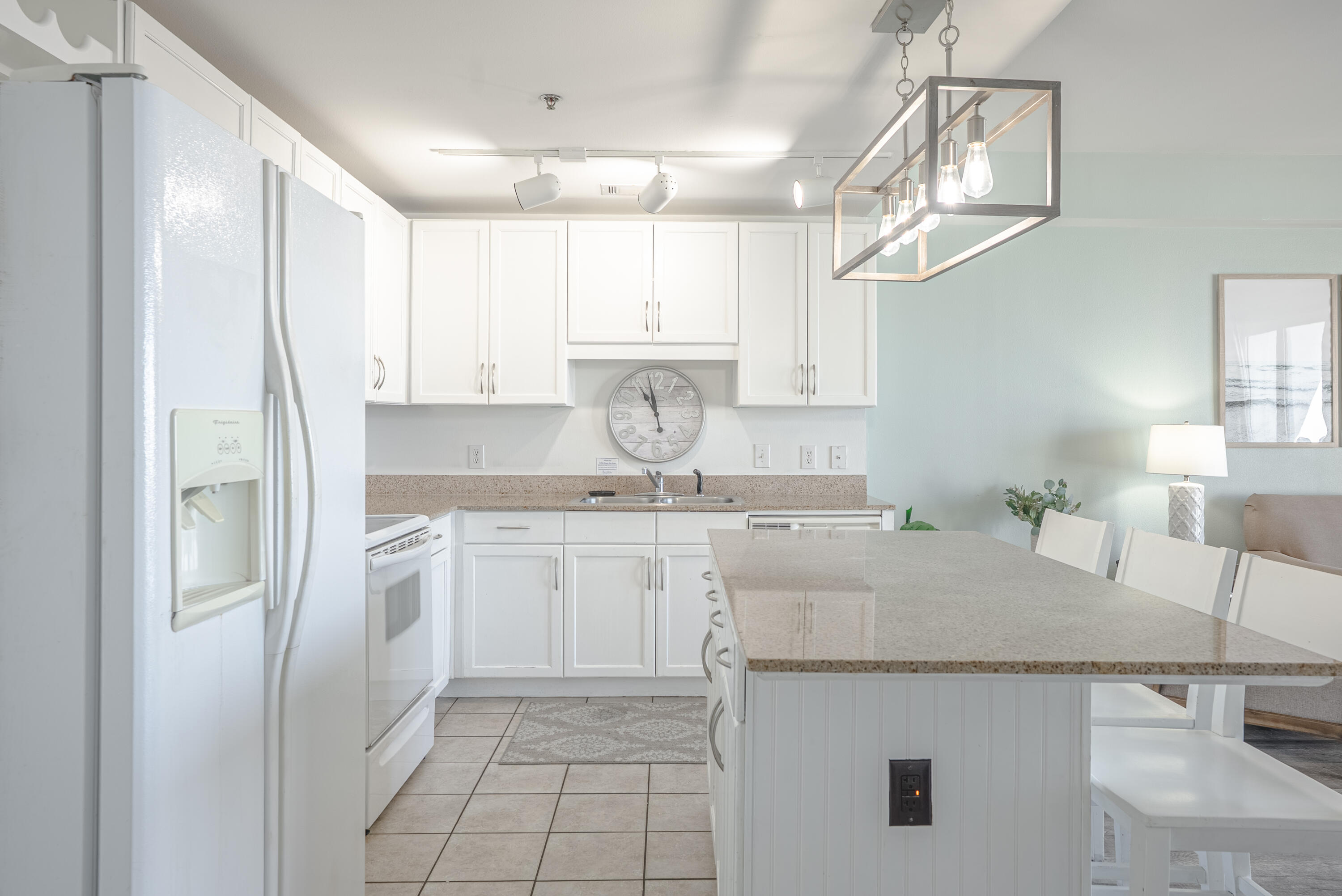 Laketown Wharf - Residential