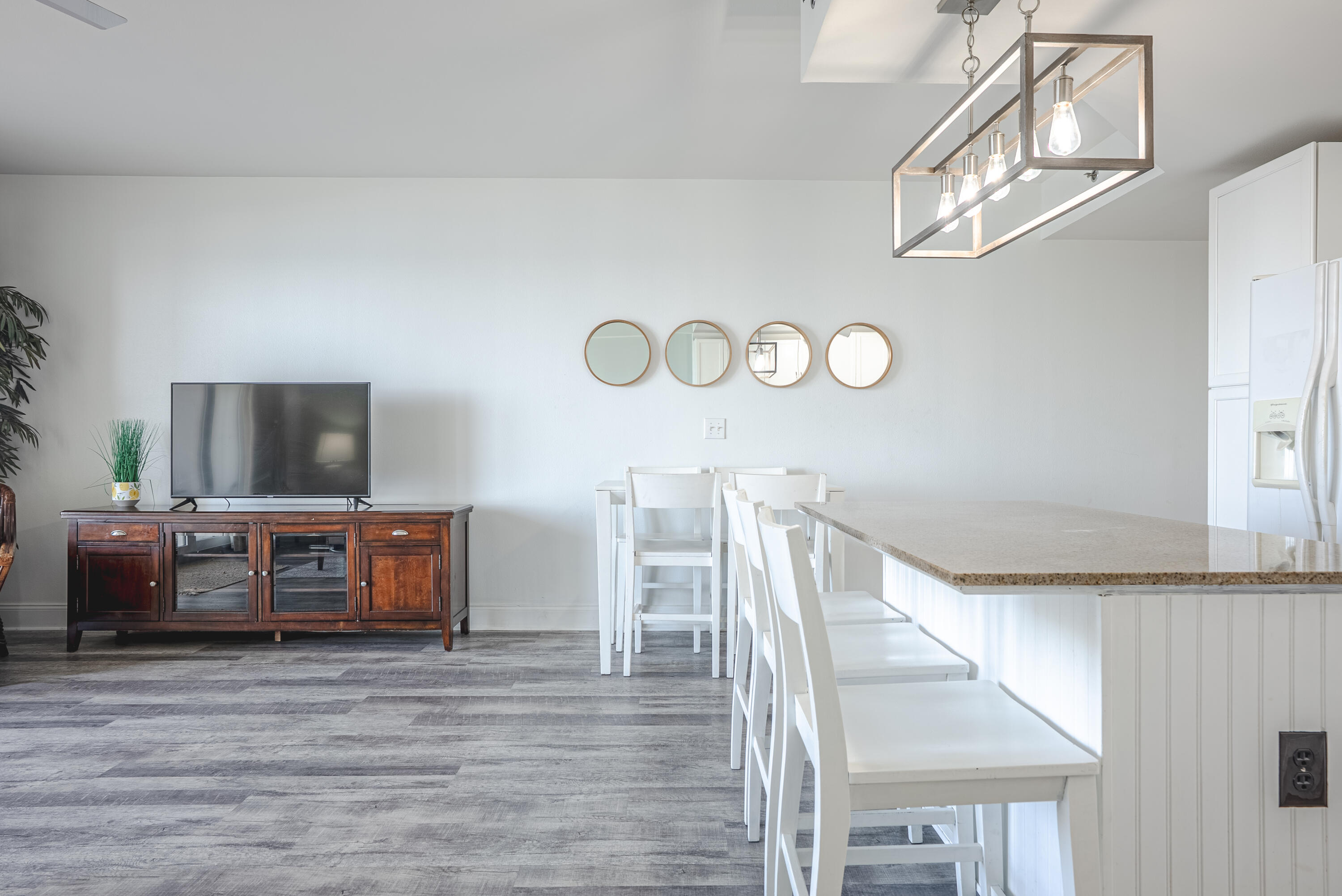 Laketown Wharf - Residential