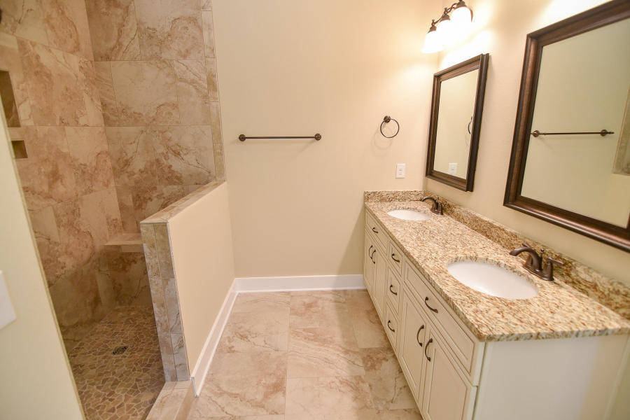 VALPARAISO - Residential