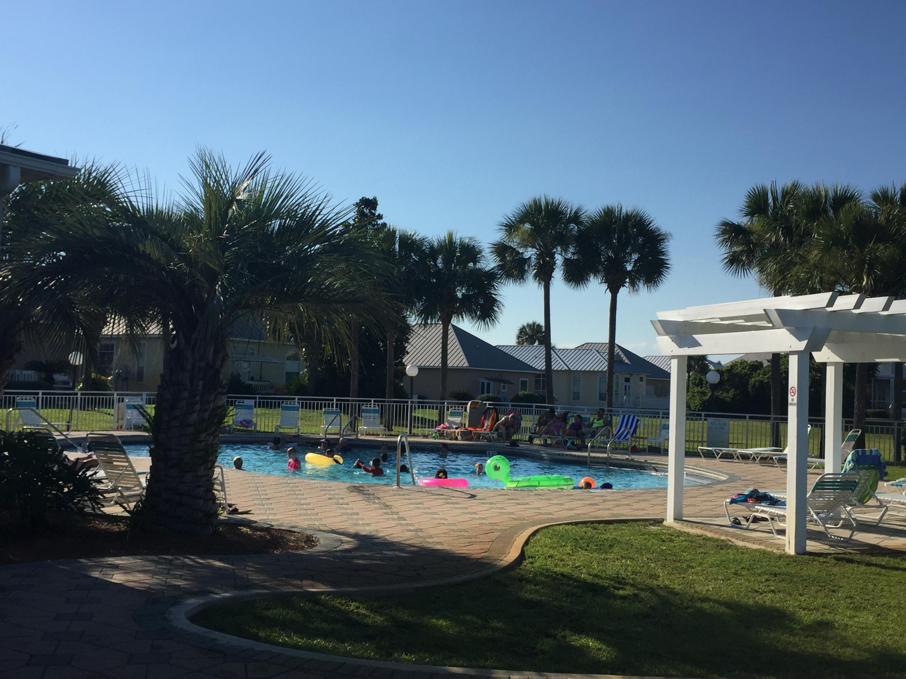 MARAVILLA COTTAGES - Residential