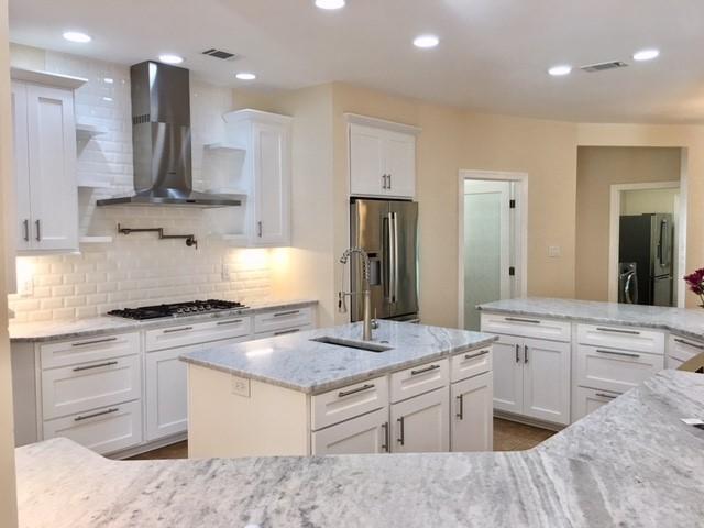 ALEXANDER HEIGHTS - Residential