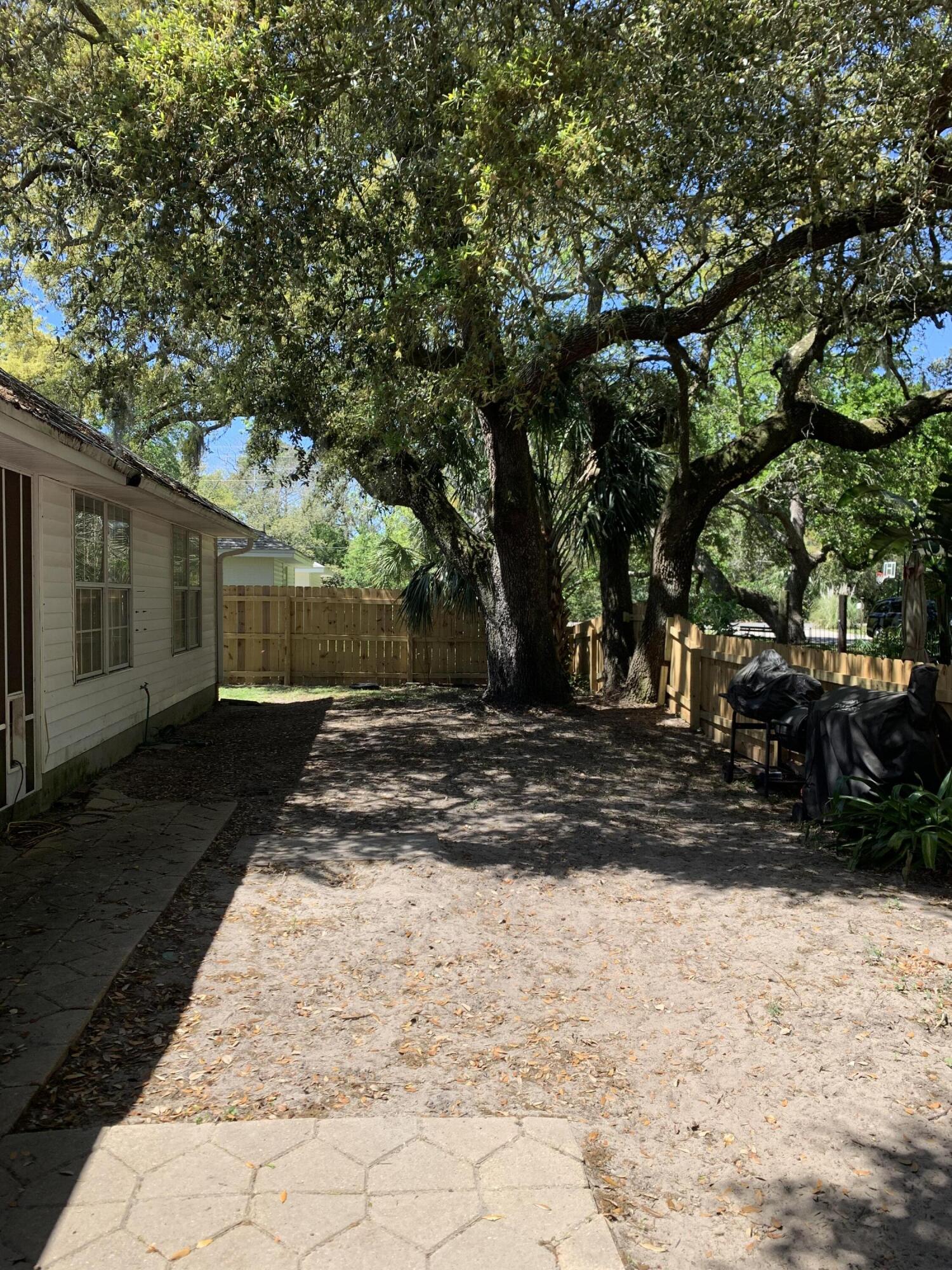 BROOKSDALE S/D - Residential