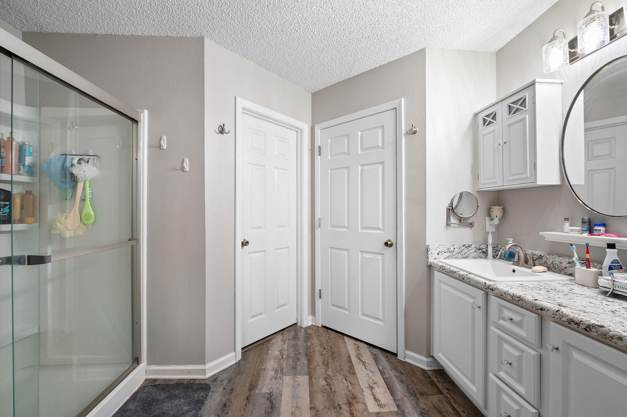 SHADOW LAKES - Residential