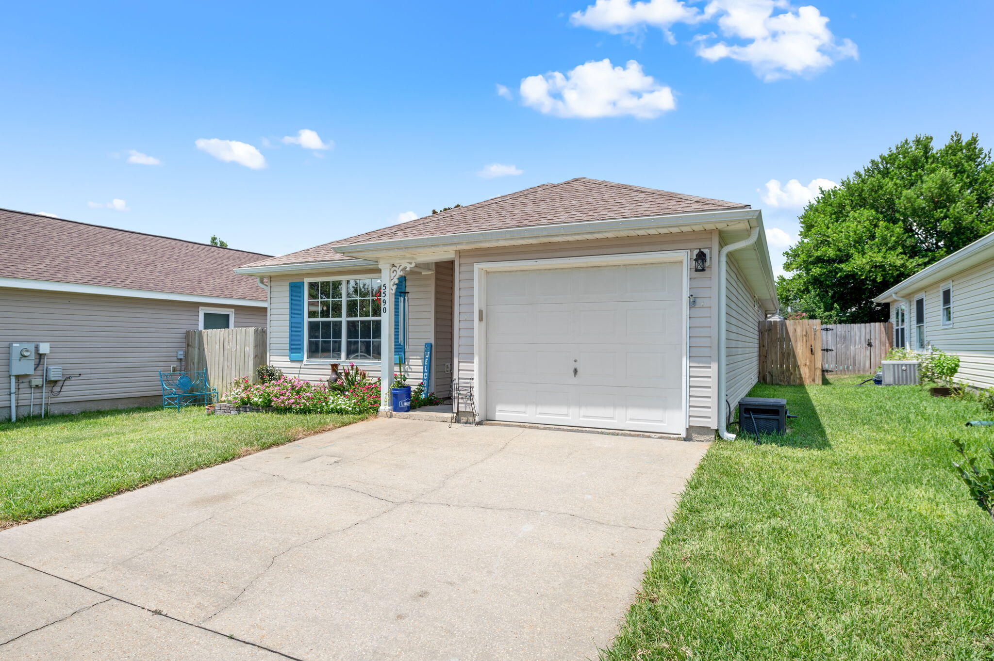 SHADOW LAKES - Residential