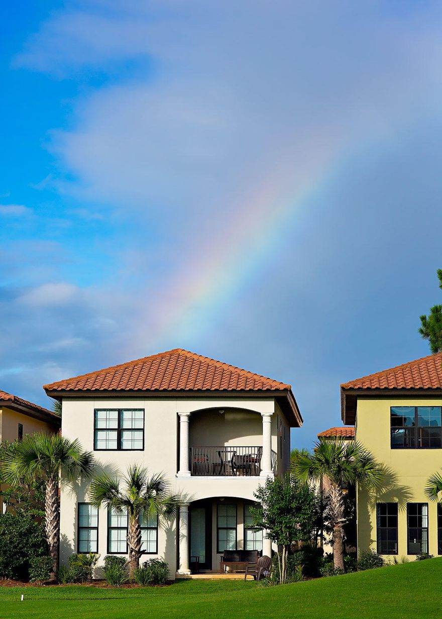 Built in 2014 LIKE NEW AND NEVER RENTED, this 4 bedroom 4 bathroom in popular Villa Lago neighborhood is situated on the 5th fairway of Baytown Golf Course. The home includes a beautiful open living area great for entertaining, curved walls, porcelain tile and wood throughout, granite countertops, stainless appliances, natural stained oak doors, and covered porches. The upstairs bedrooms each have walk-in closets and private attached bathrooms. The master has it's own private balcony. The downstairs bedroom has built-in bunk beds with a queen on bottom and twin on top. Beautiful golf course views and front row seats to sunsets and fireworks. Walking distance to the Villa Lago pool and clubhouse. Dining and entertainment at The Village of Baytown Wharf is nearby as well. Great primary, sec