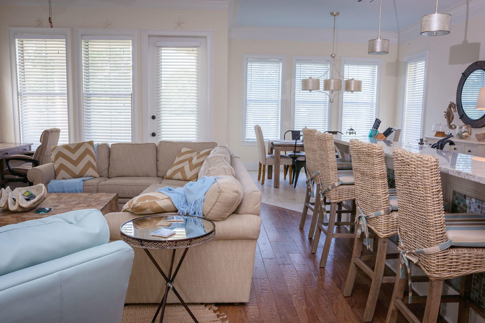 VILLA LAGO - Residential