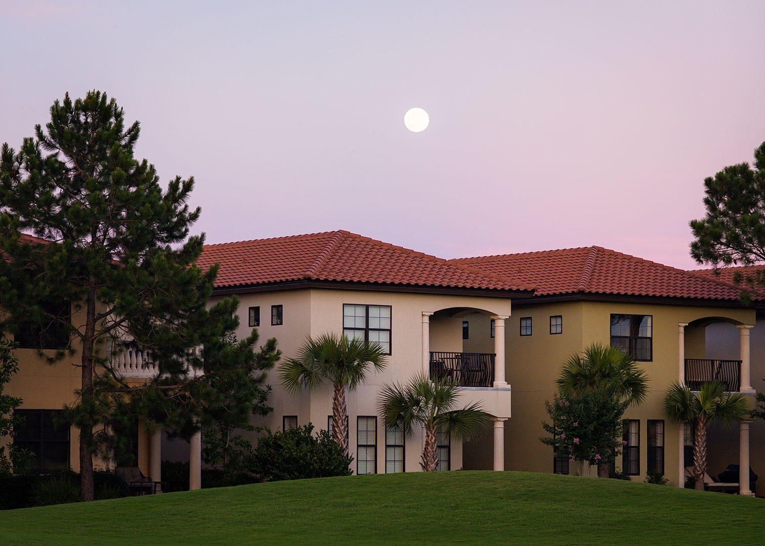 VILLA LAGO - Residential