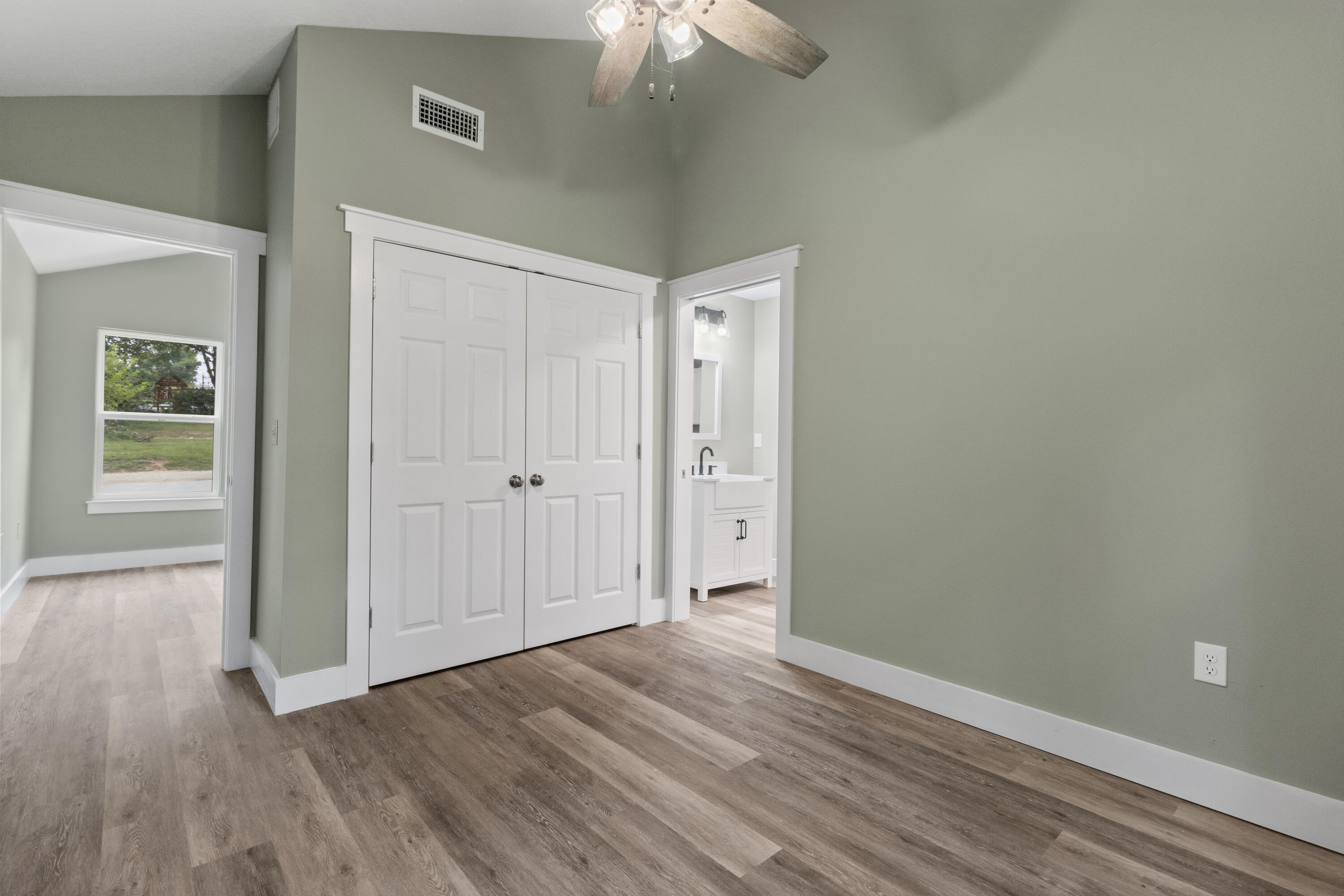 1305 E 1st Ave - Residential Lease