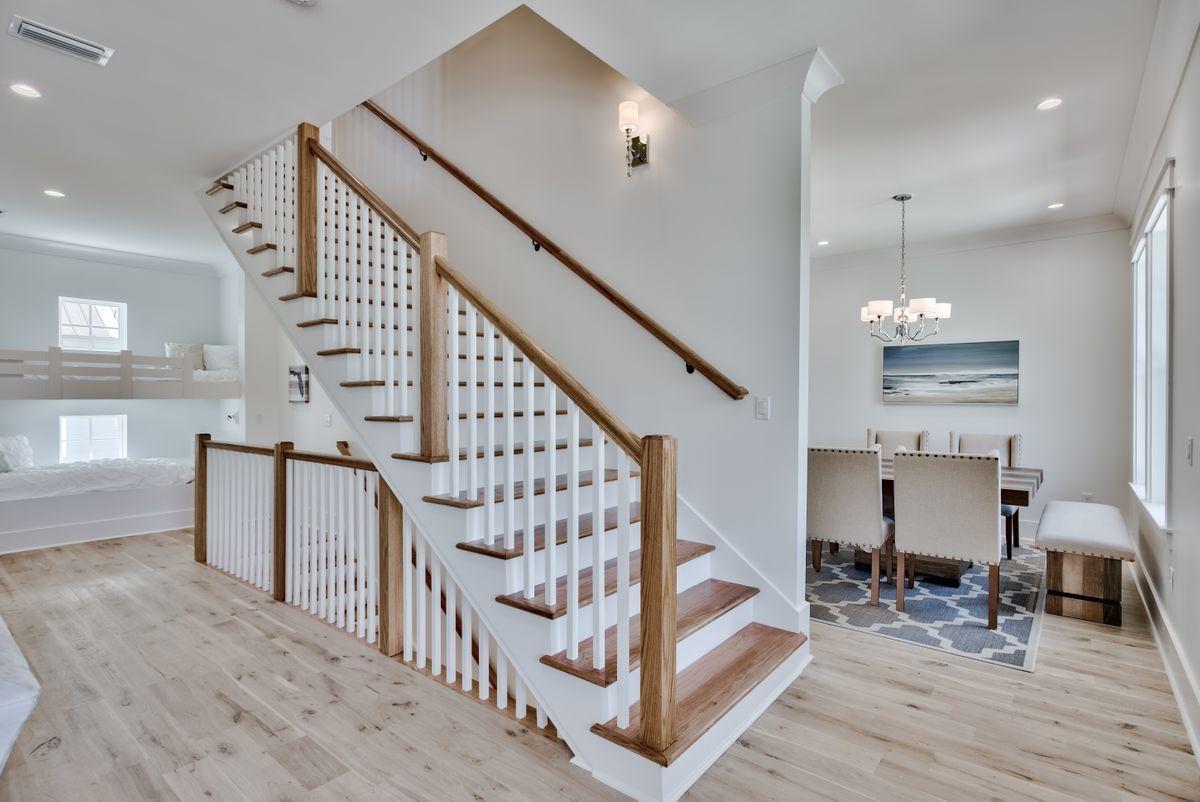 EMERALD WATERS VILLAGE - Residential