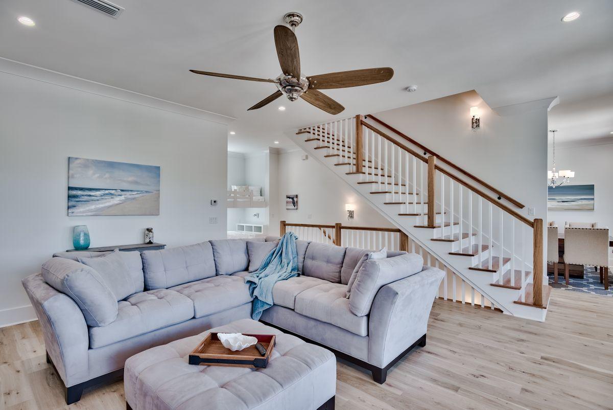 EMERALD WATERS VILLAGE - Residential