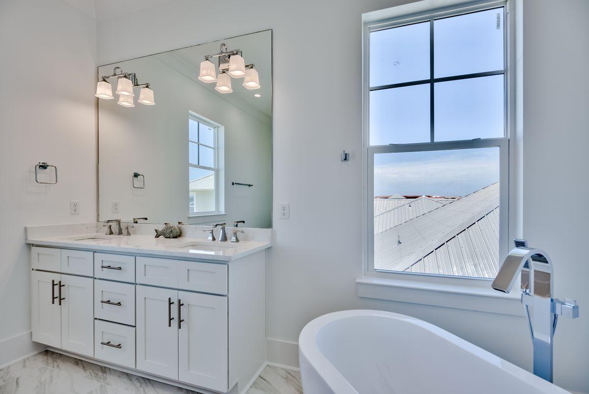 EMERALD WATERS VILLAGE - Residential