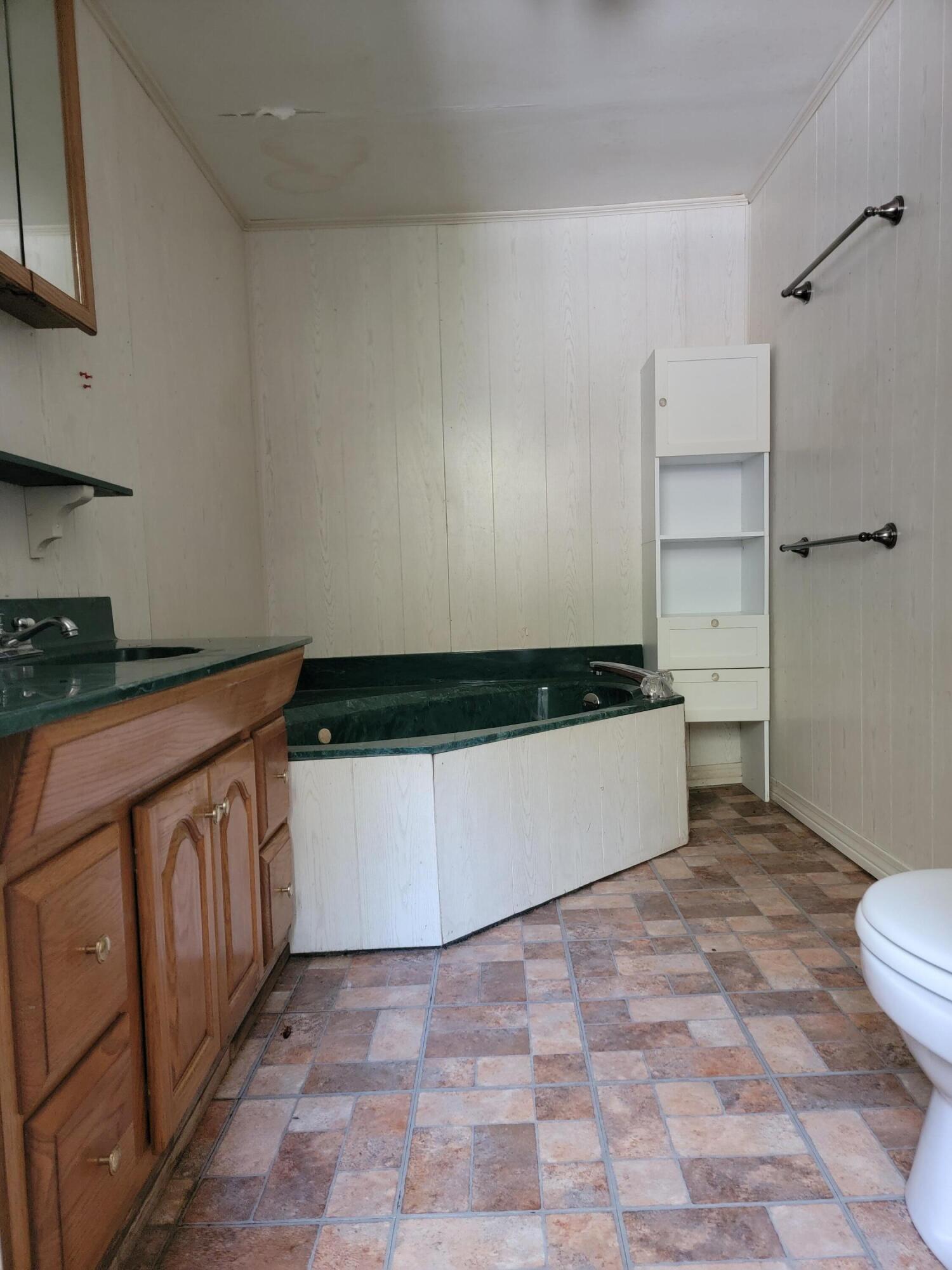 VILLA TASSO TOWN OF - Residential