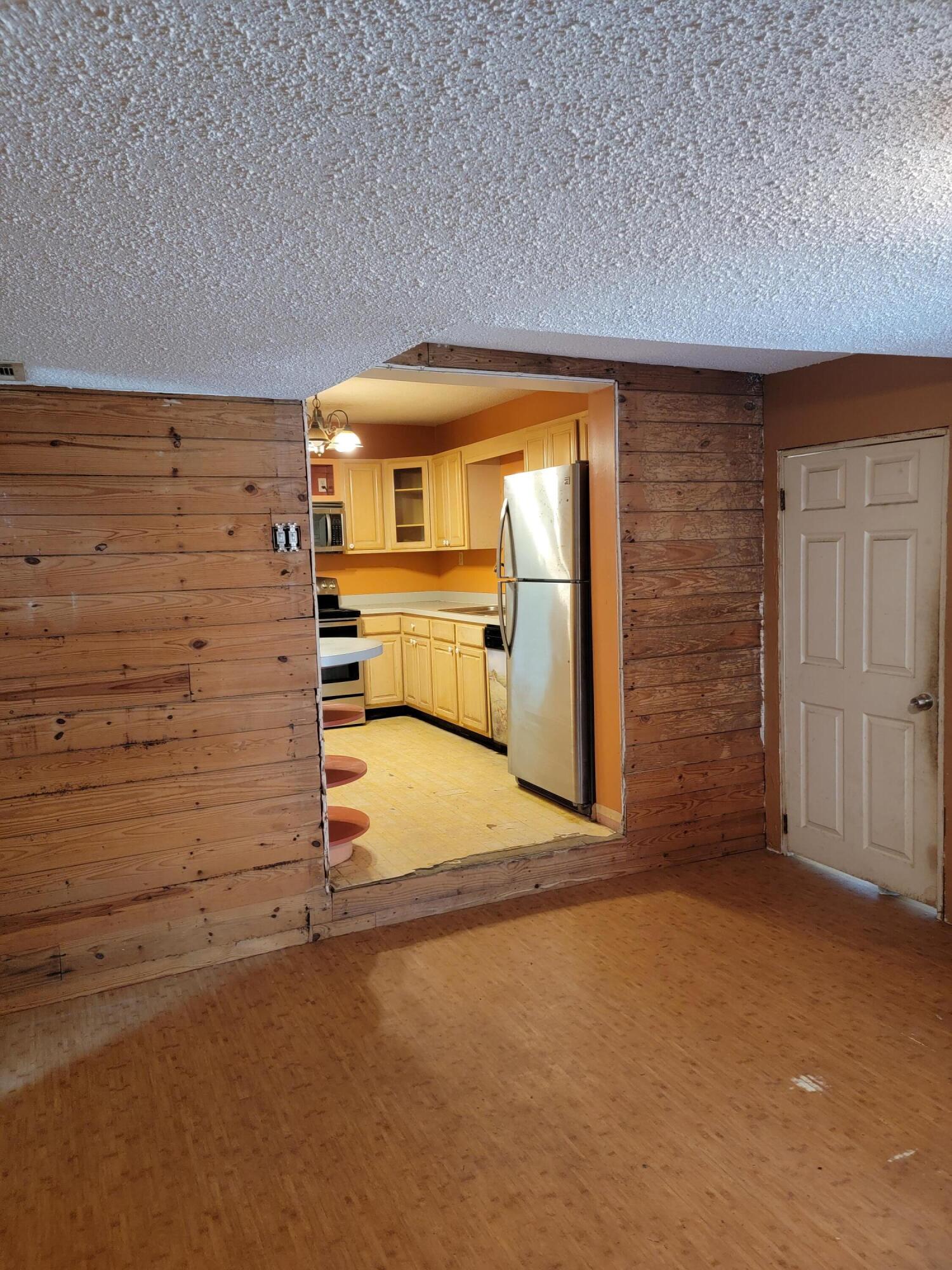 VILLA TASSO TOWN OF - Residential