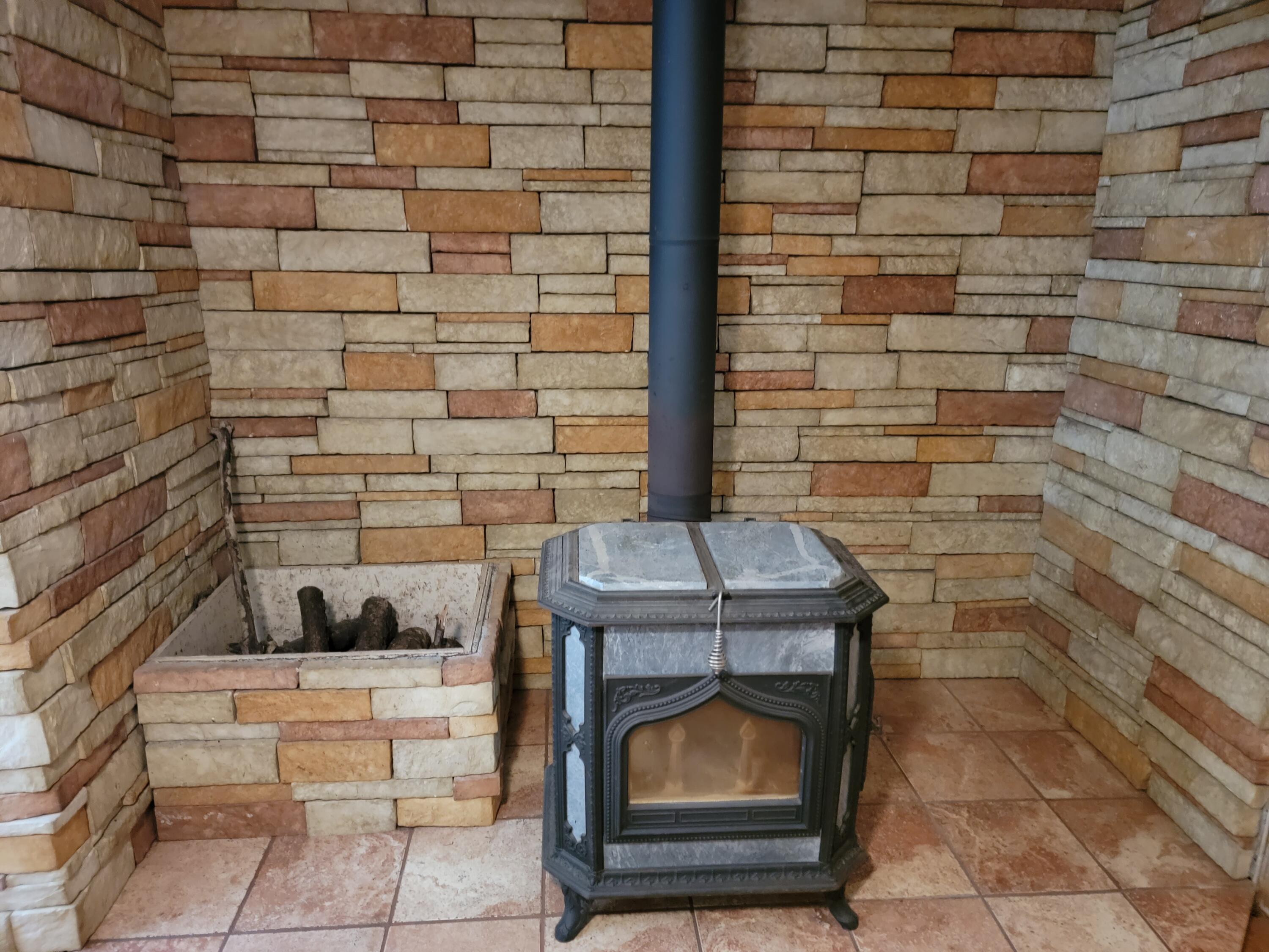 VILLA TASSO TOWN OF - Residential