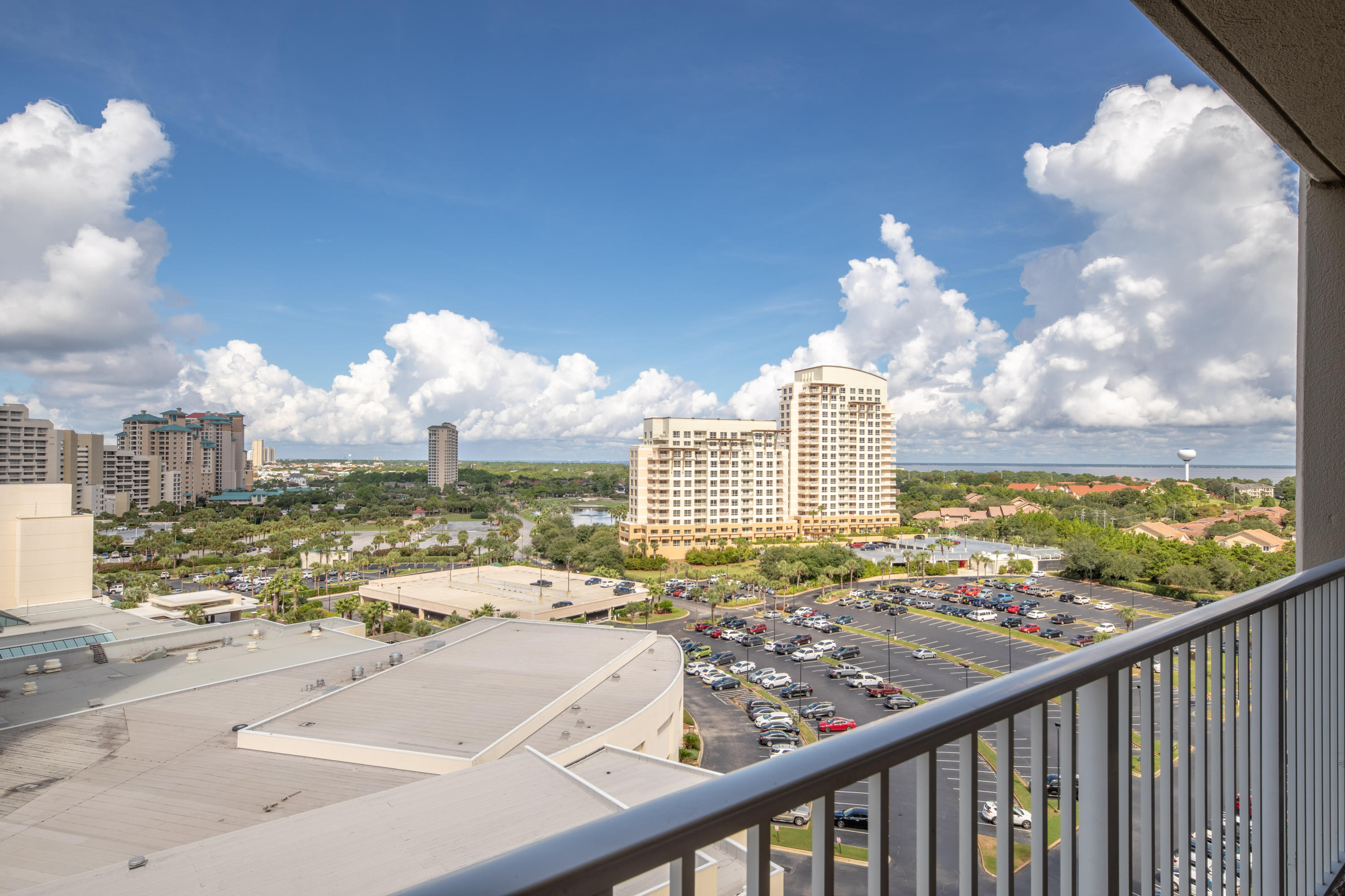 TIDES AT TOPS'L - Residential