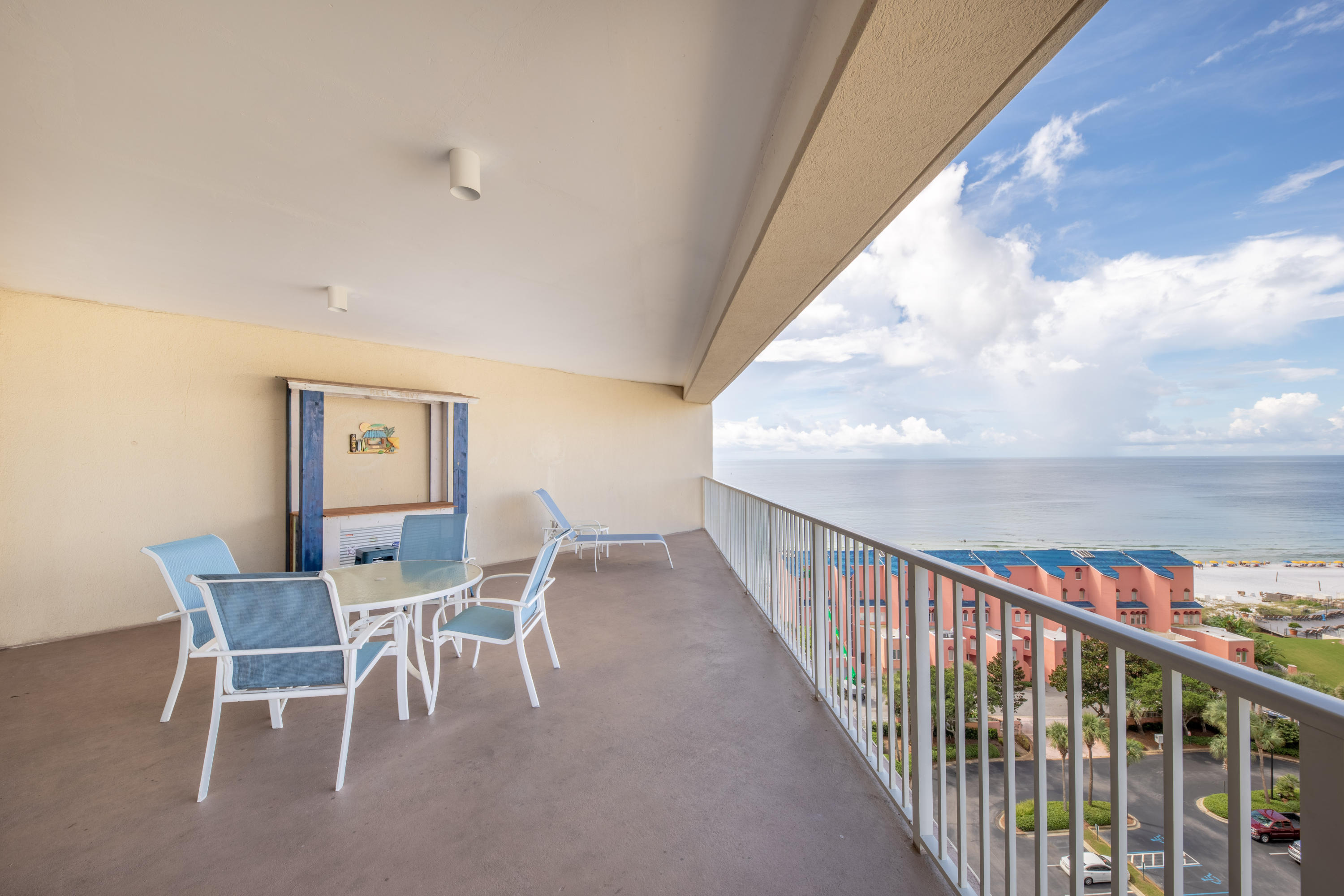TIDES AT TOPS'L - Residential