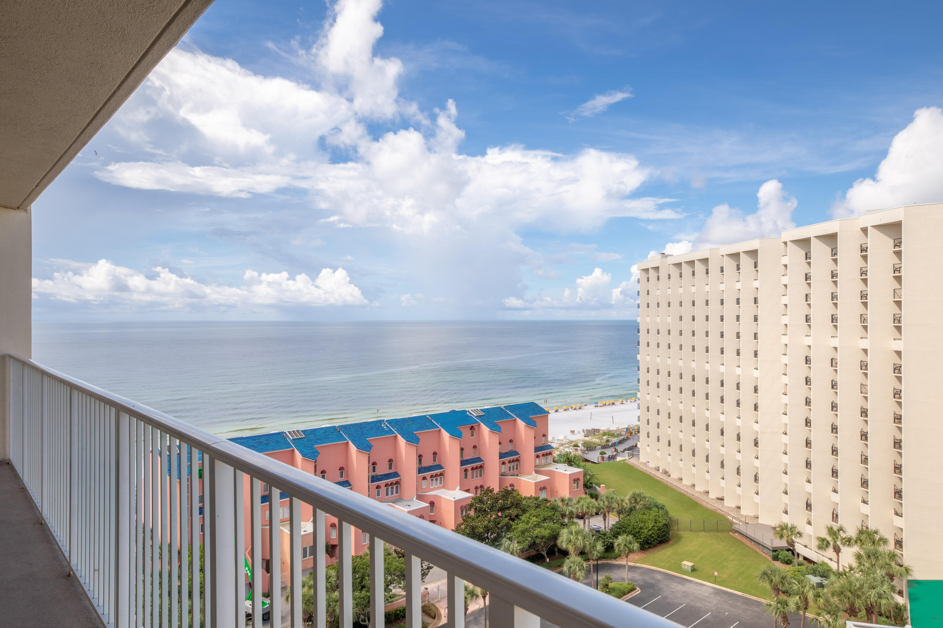 TIDES AT TOPS'L - Residential