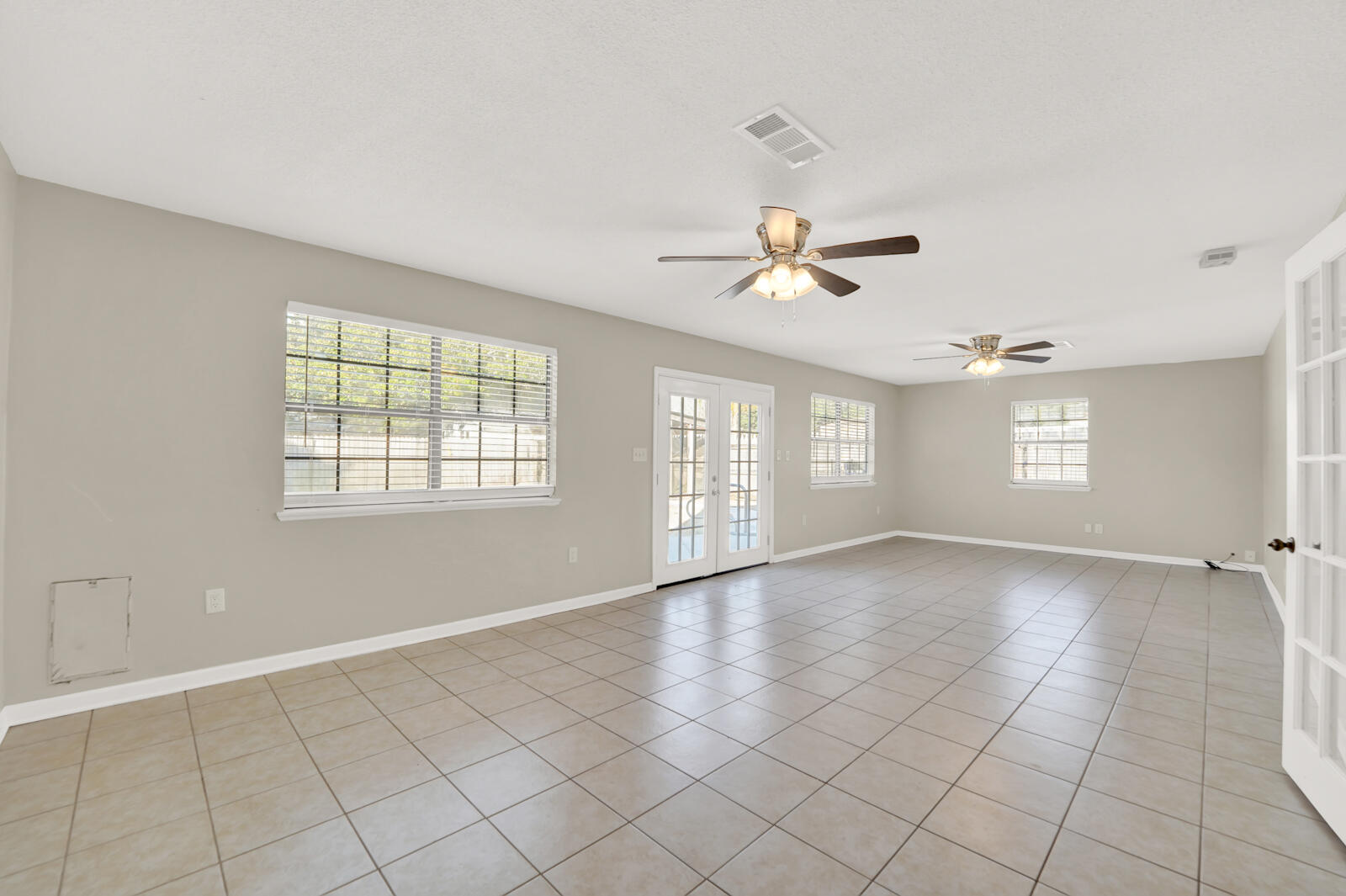 SPRING LAKE ESTATES - Residential