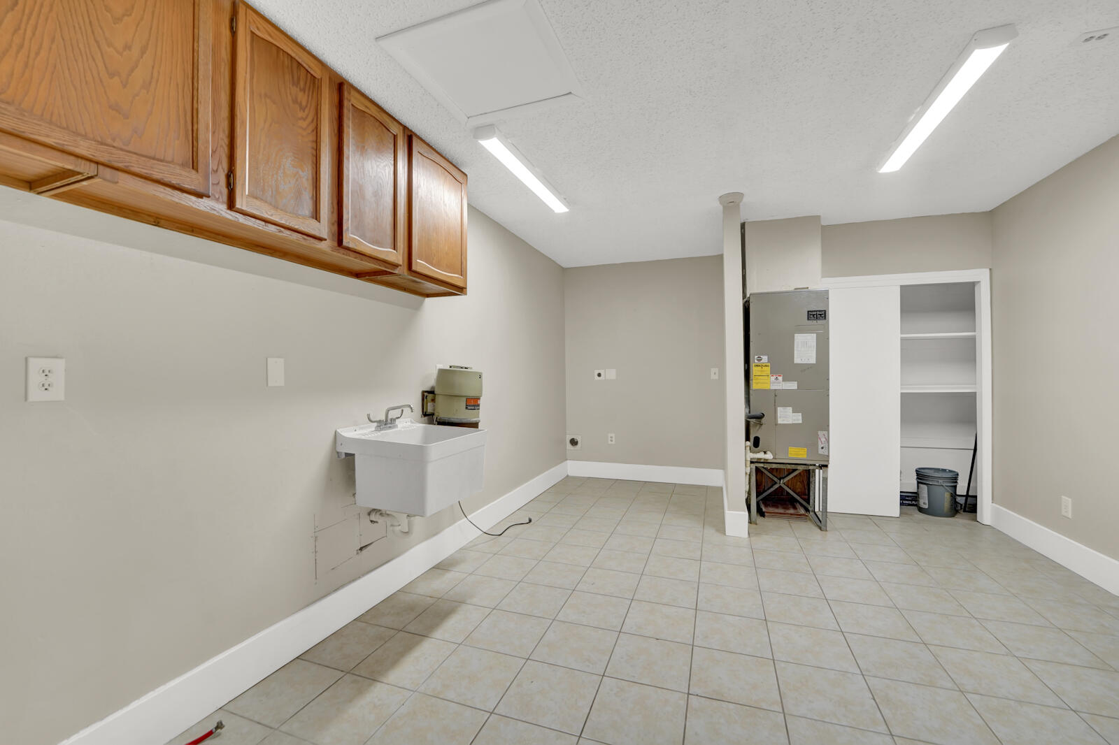 SPRING LAKE ESTATES - Residential