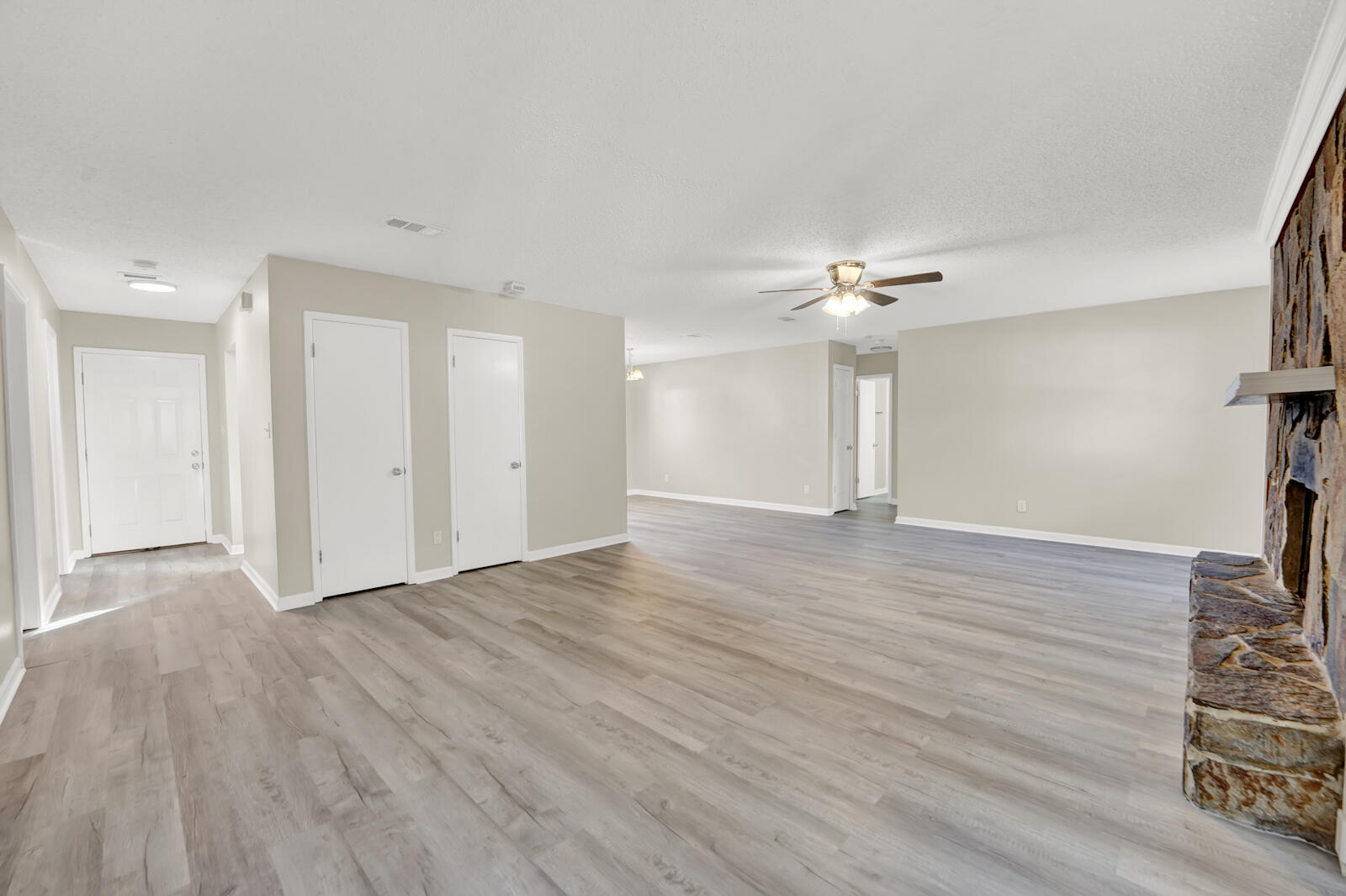 SPRING LAKE ESTATES - Residential