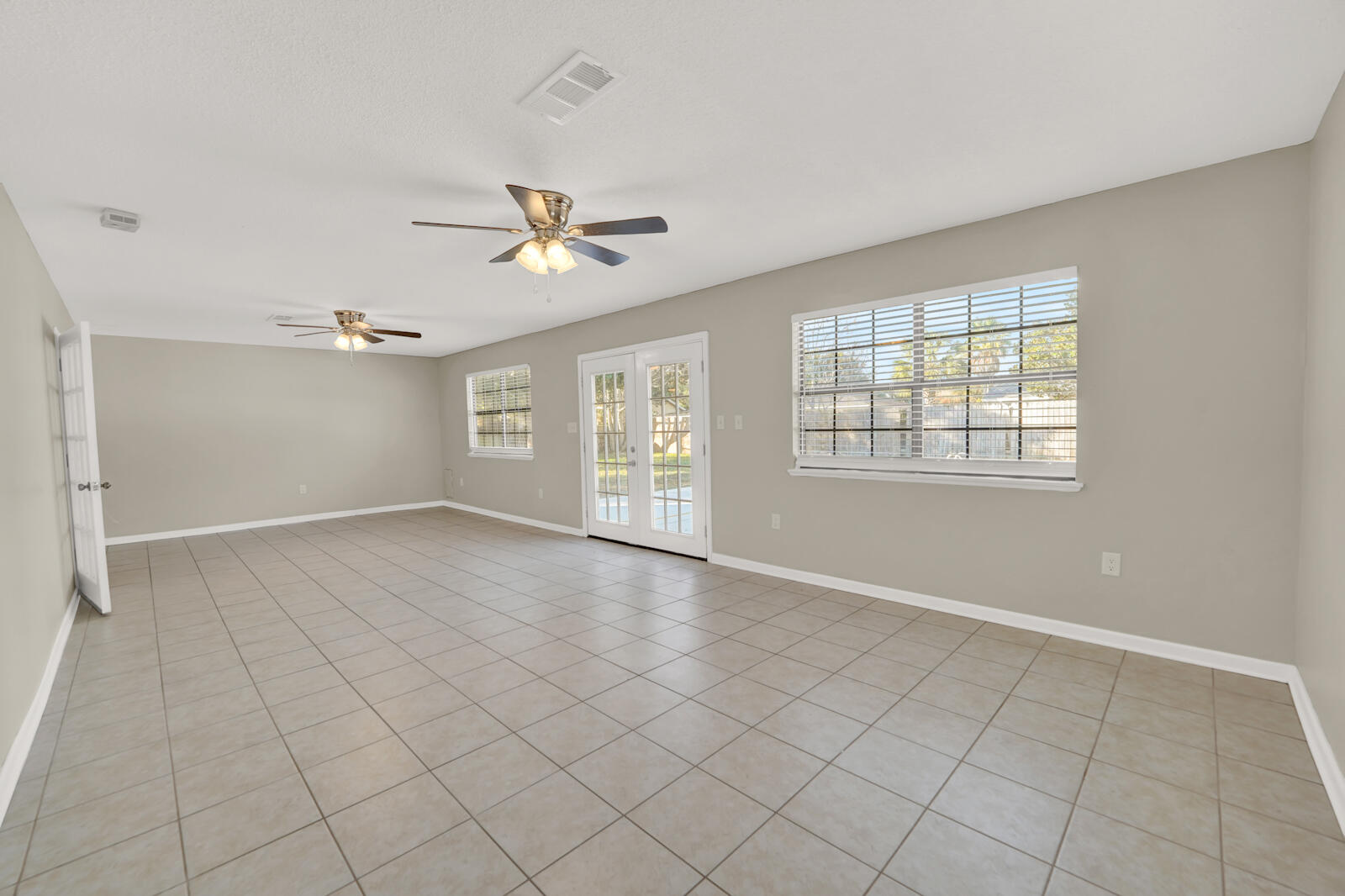 SPRING LAKE ESTATES - Residential