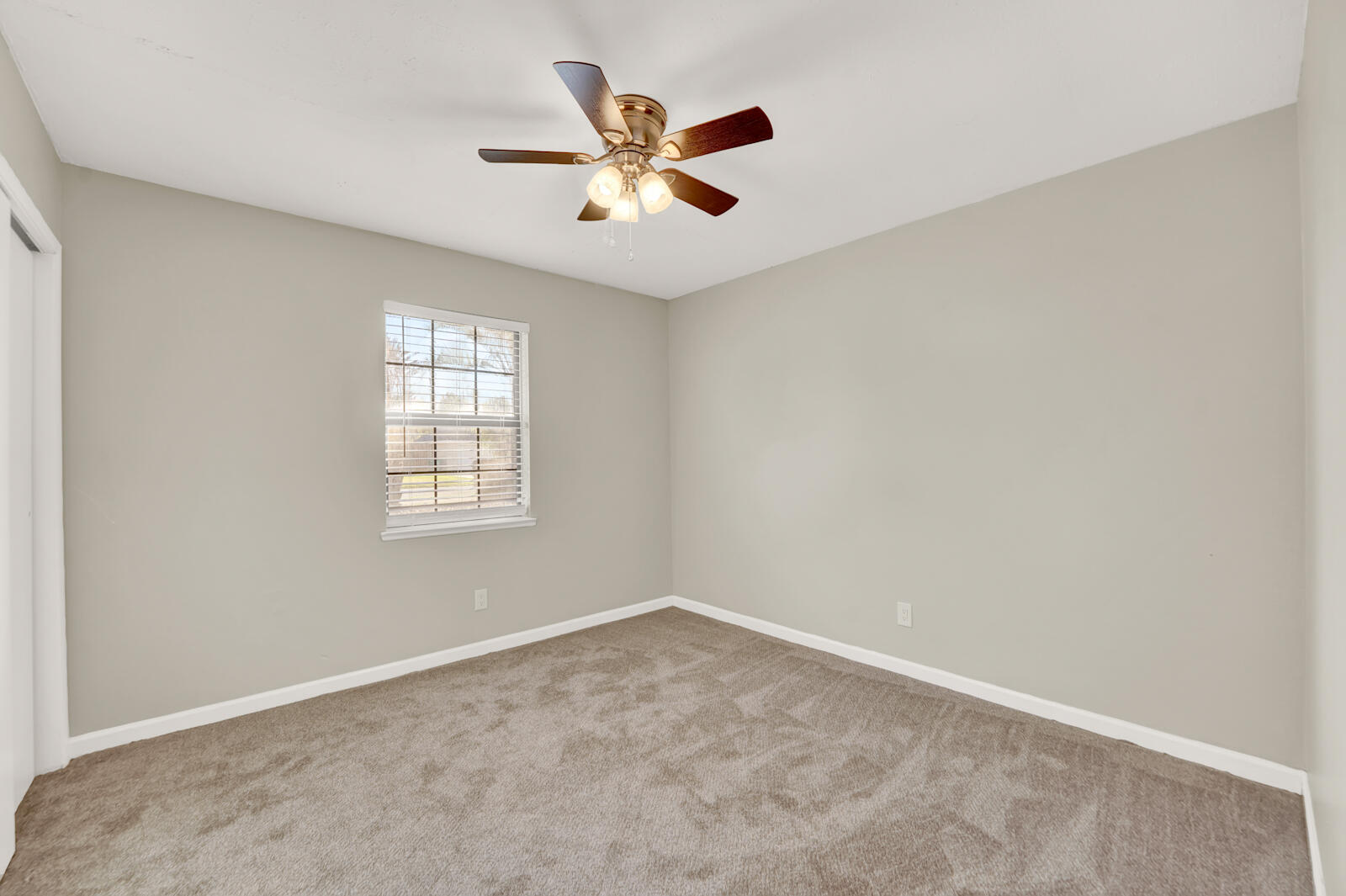 SPRING LAKE ESTATES - Residential