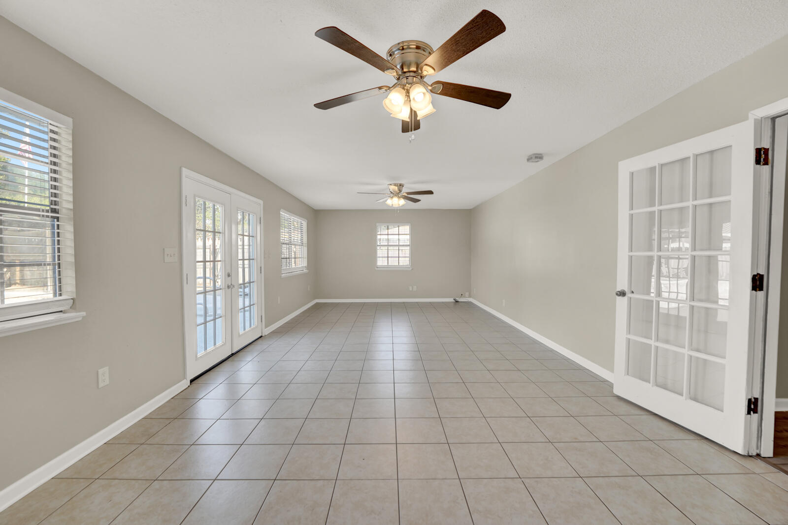 SPRING LAKE ESTATES - Residential