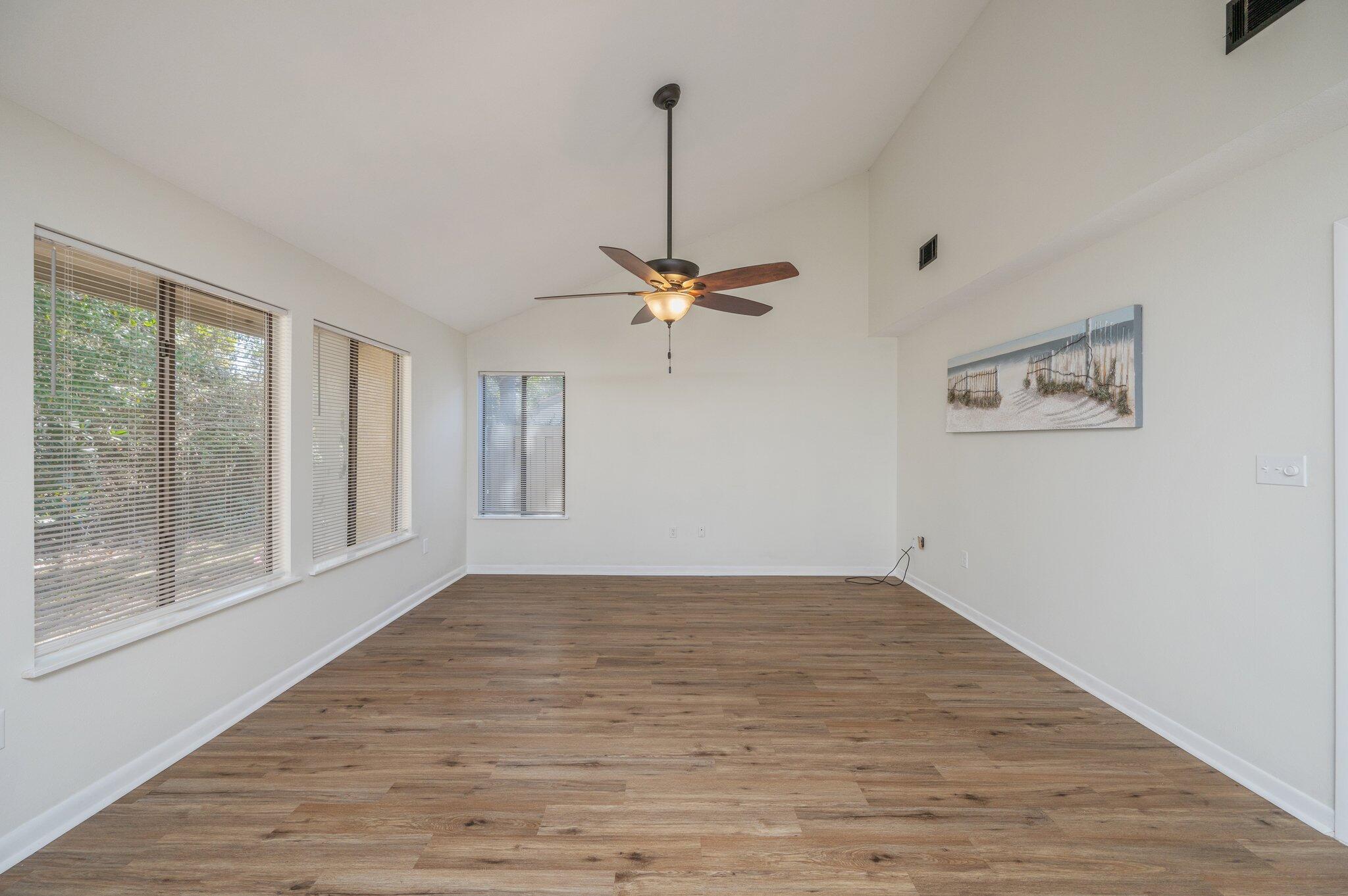 ROYAL OAK VILLAGE 3C - Residential