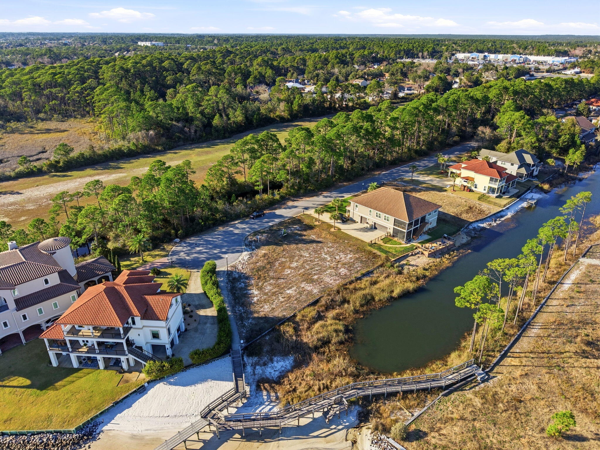 PALMETTO LAKE PRESERVE - Residential