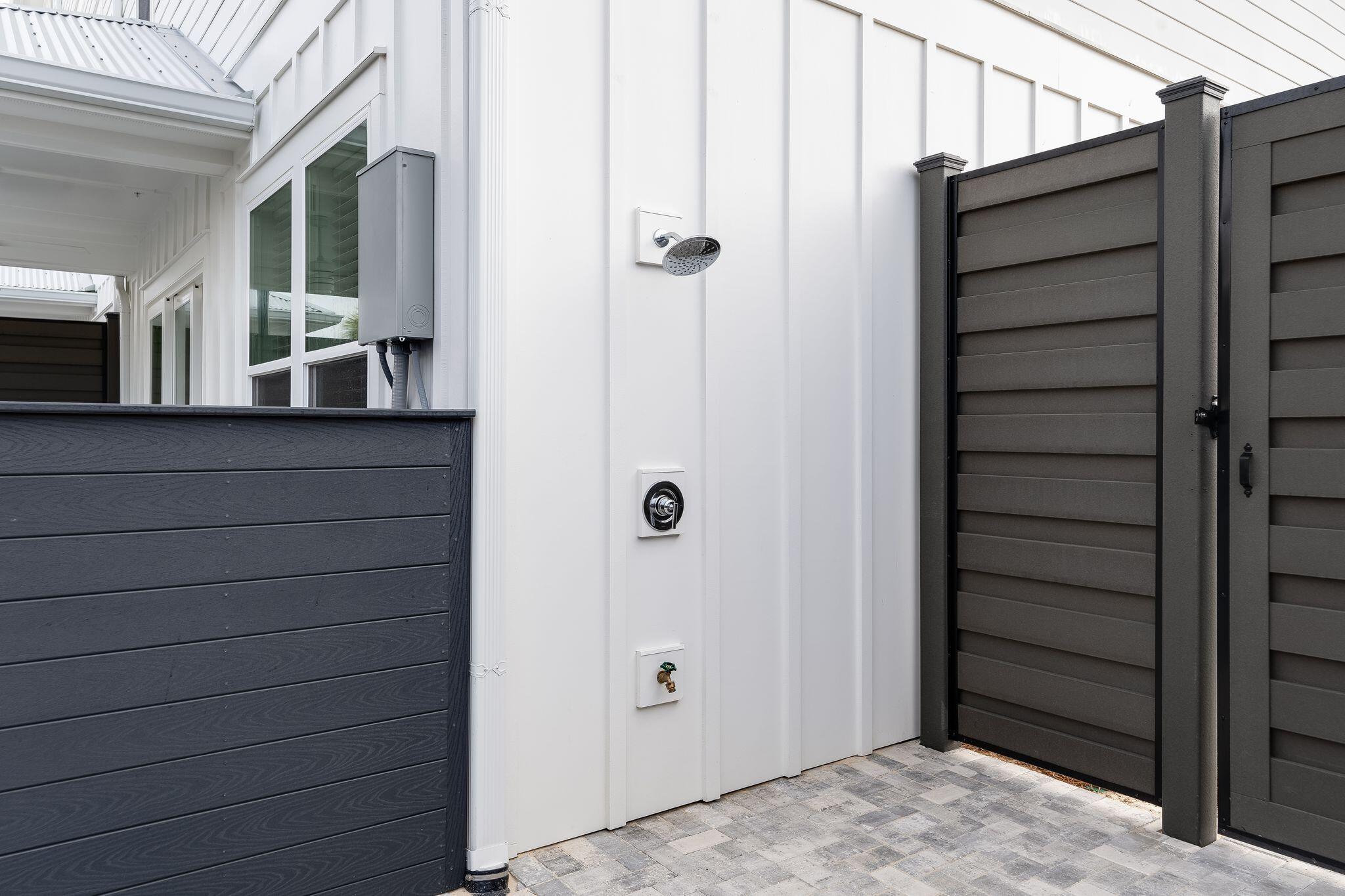SILVER SANDS BEACH - Residential