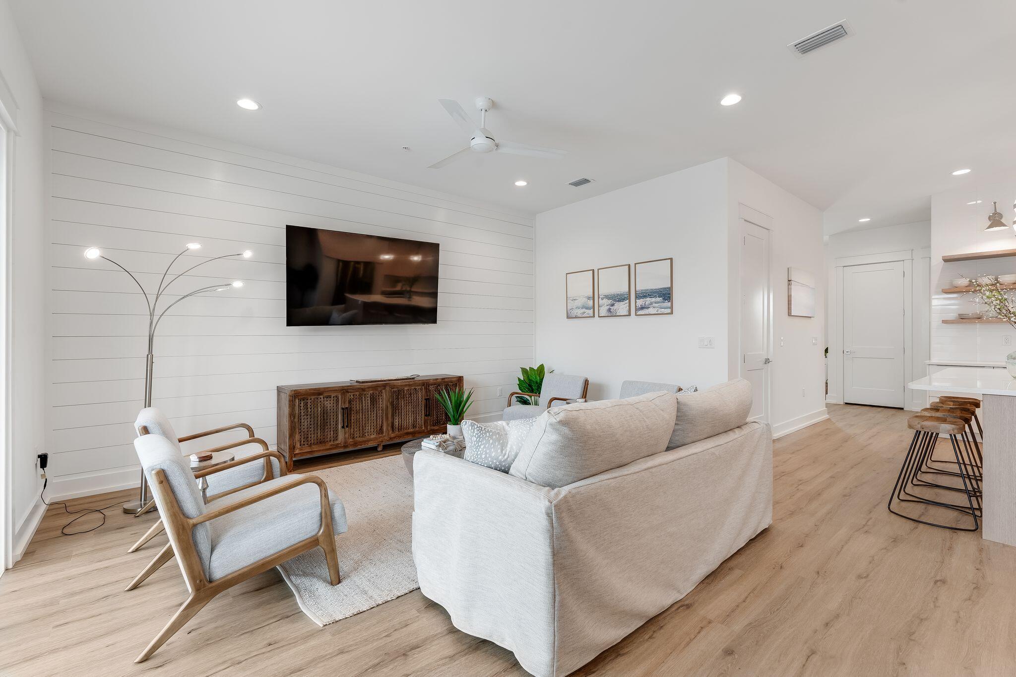 SILVER SANDS BEACH - Residential
