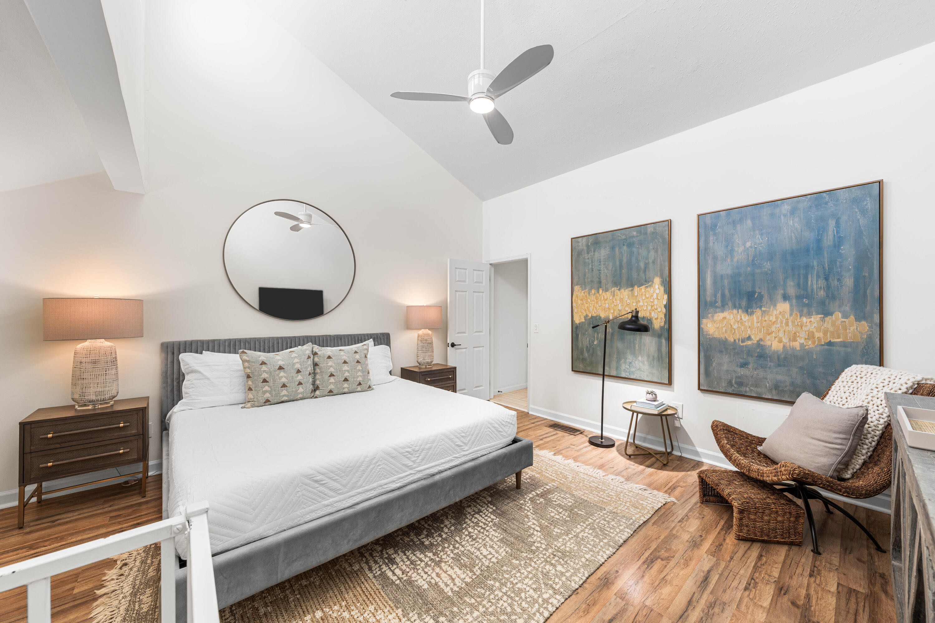 MISTRAL CONDO - Residential