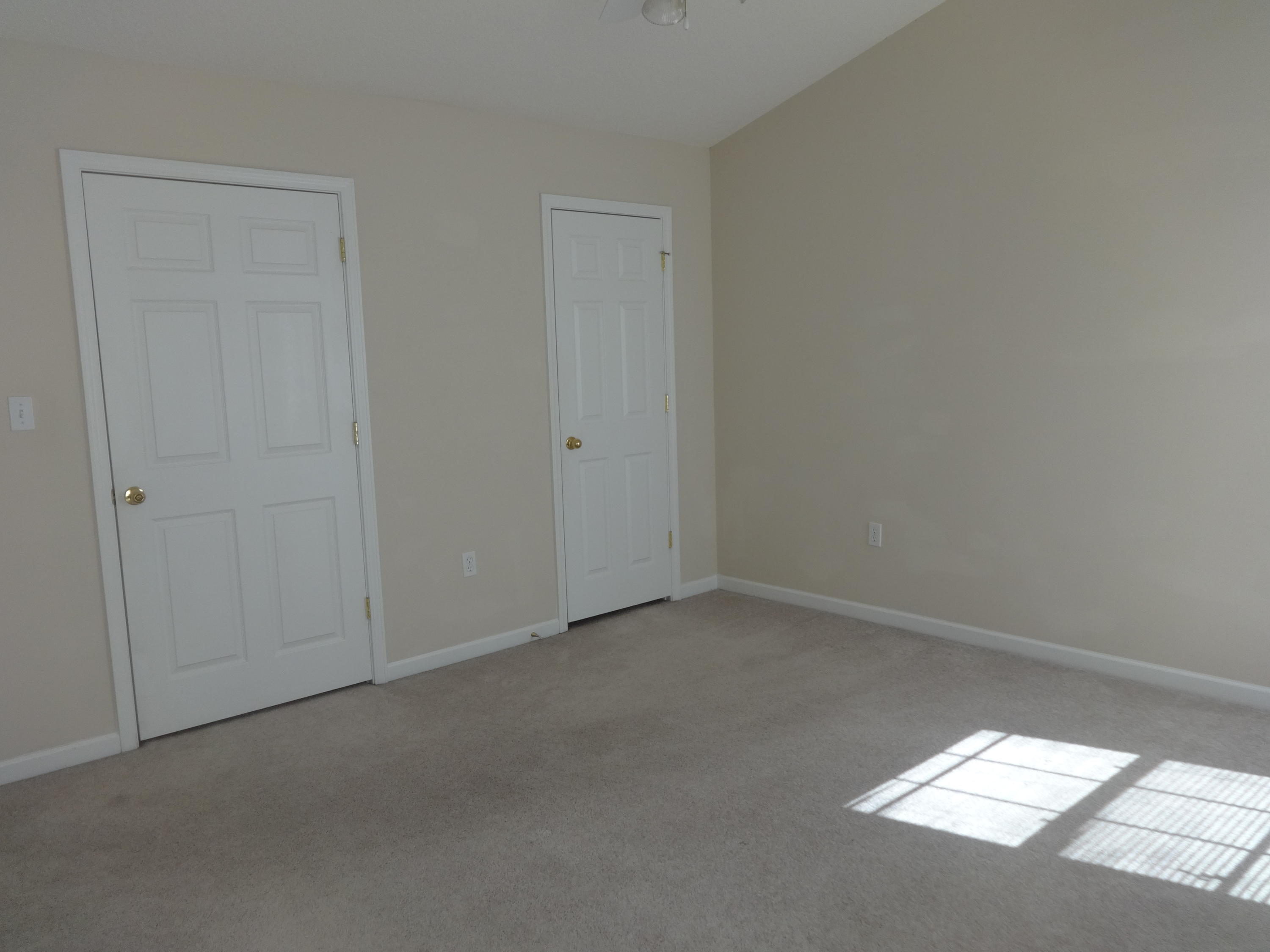 ROLLING PINES - Residential Lease