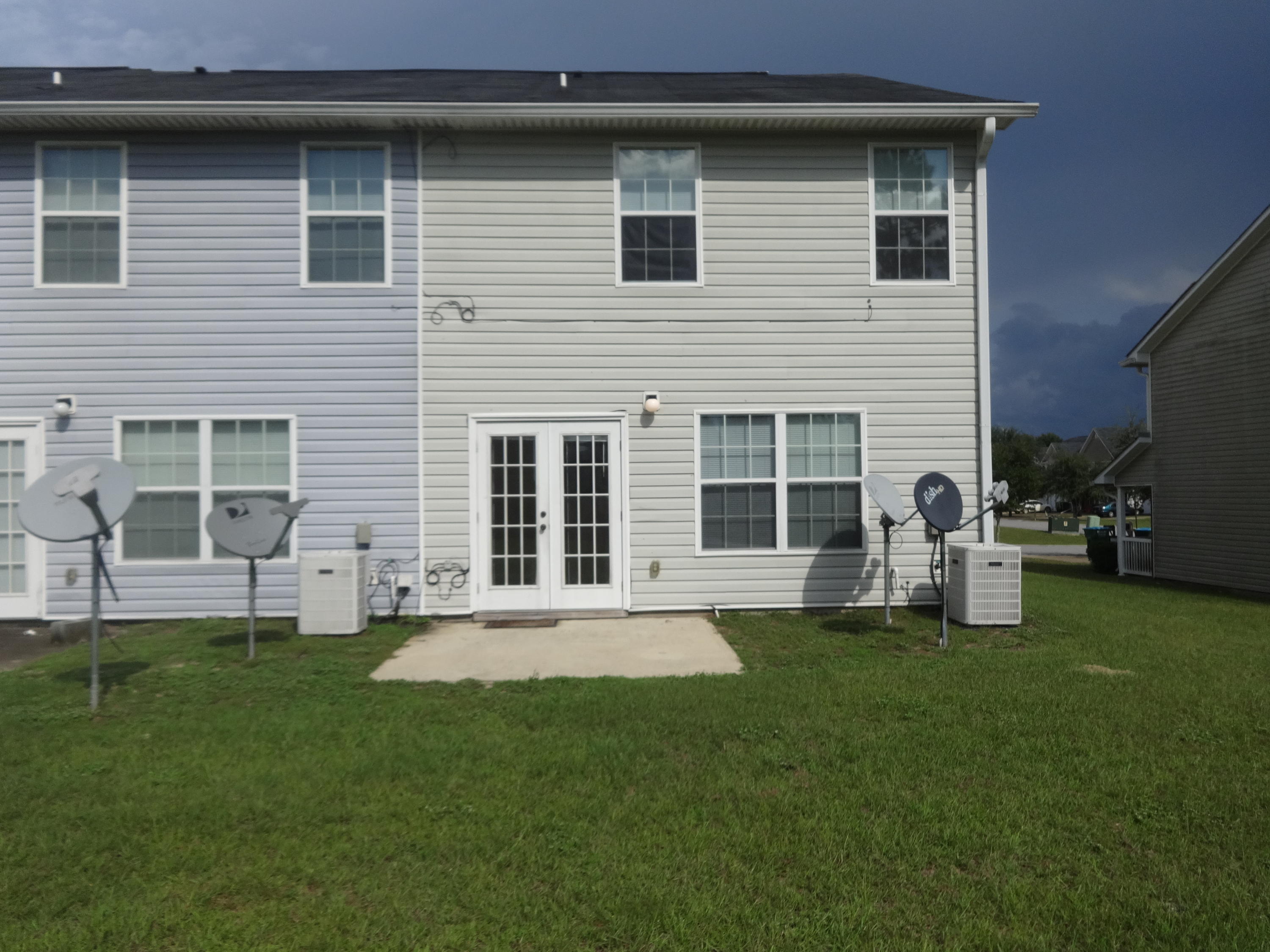 ROLLING PINES - Residential Lease