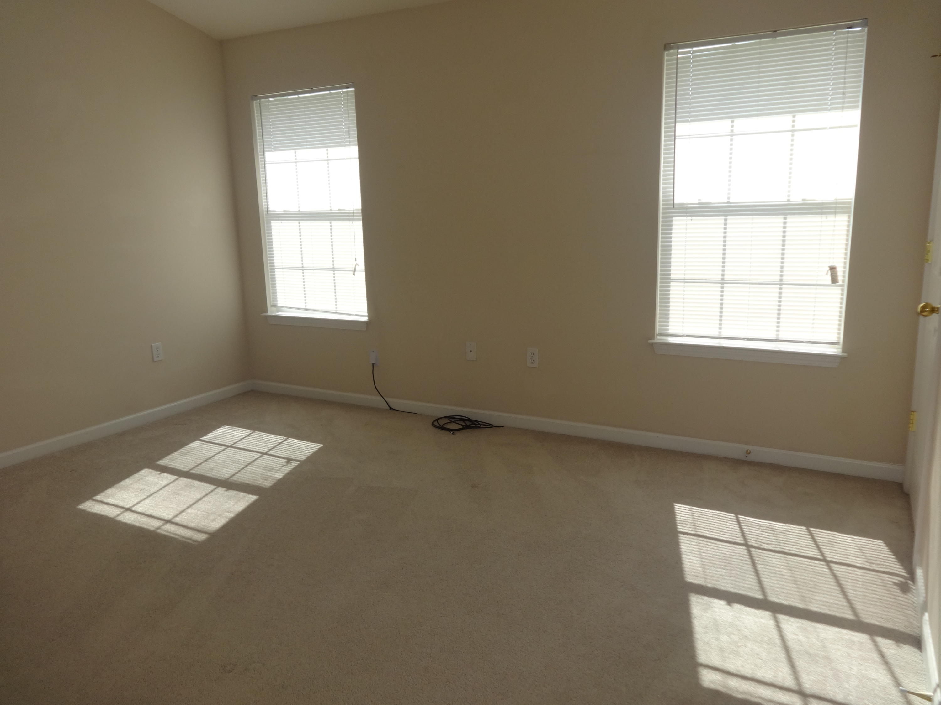 ROLLING PINES - Residential Lease