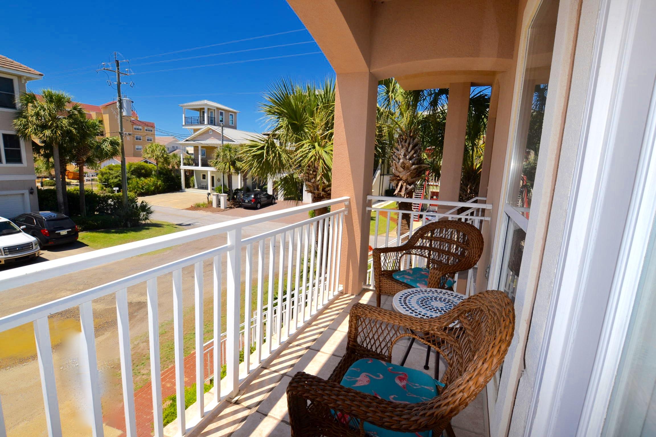 EMERALD DUNES - Residential