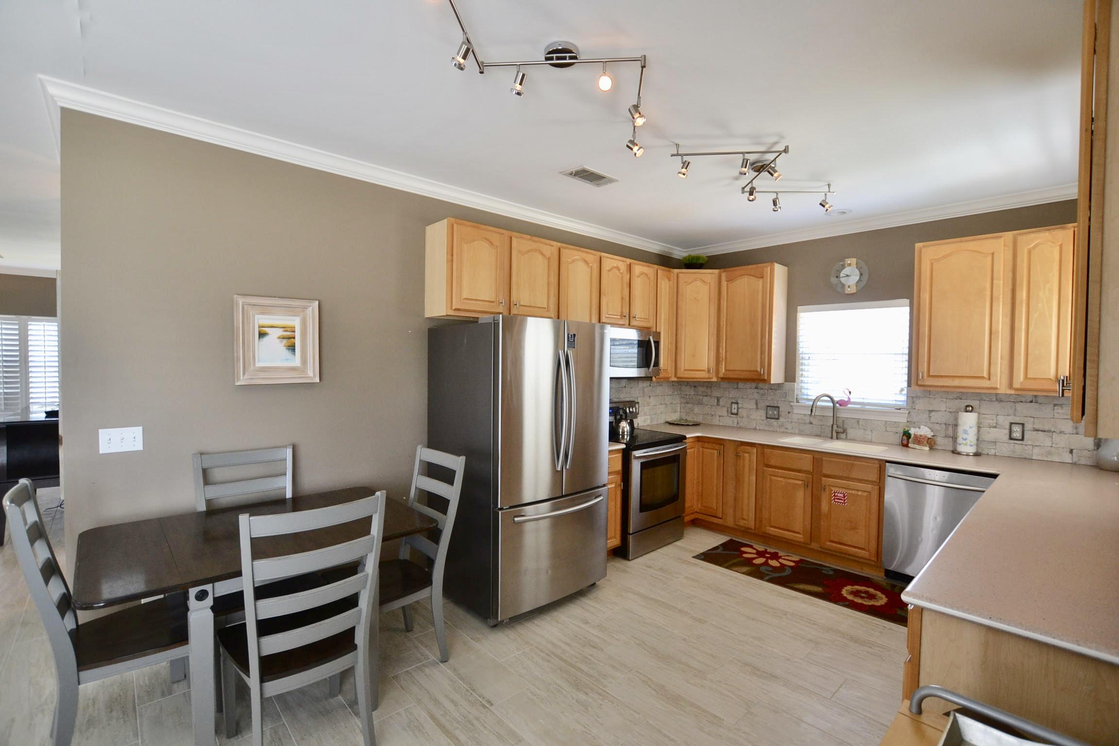 EMERALD DUNES - Residential