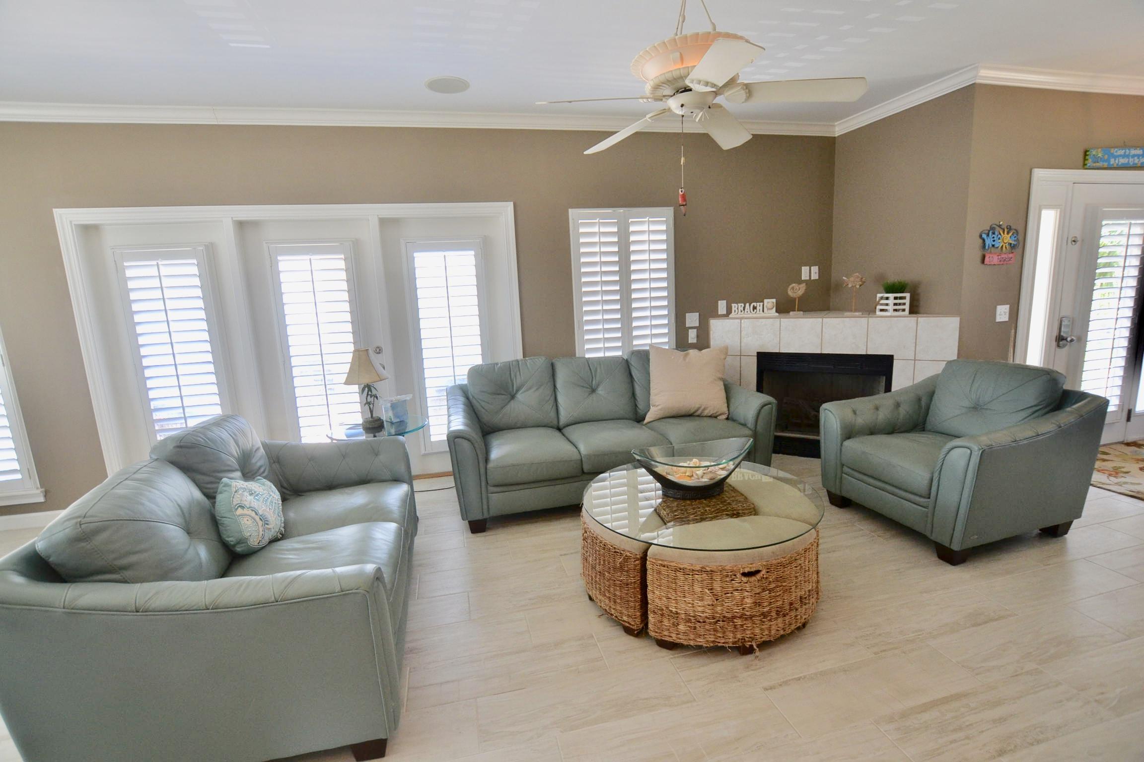 EMERALD DUNES - Residential