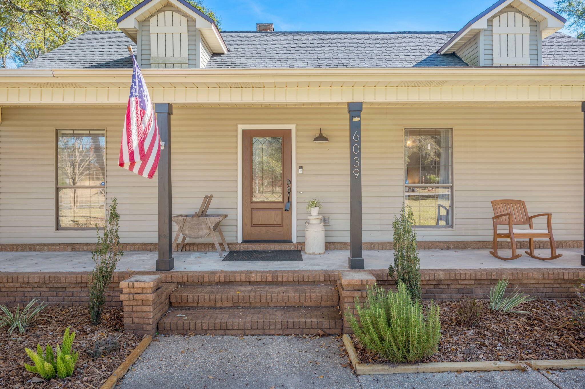 HOLLY HILLS - Residential