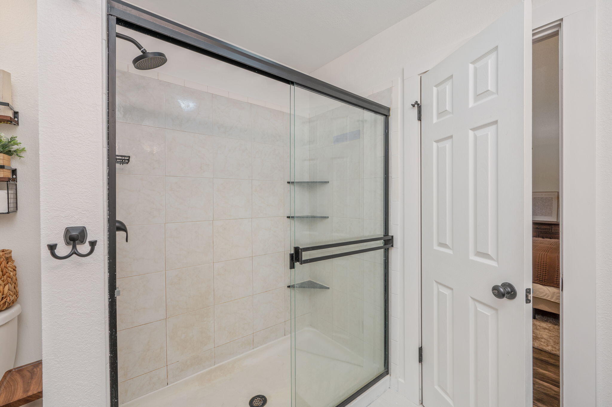 HOLLY HILLS - Residential