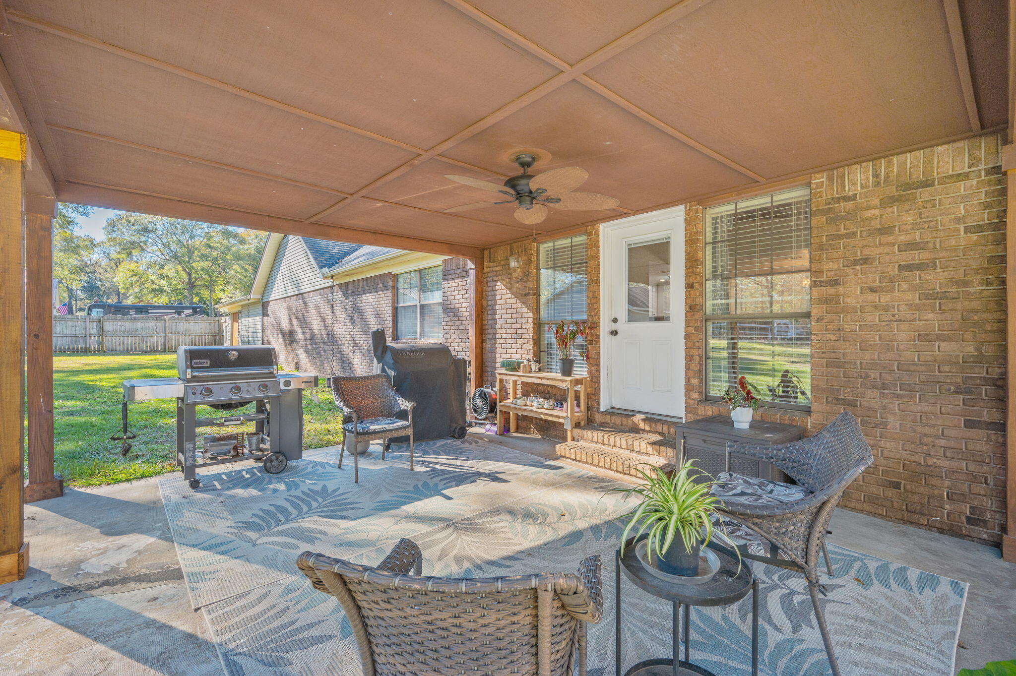 HOLLY HILLS - Residential