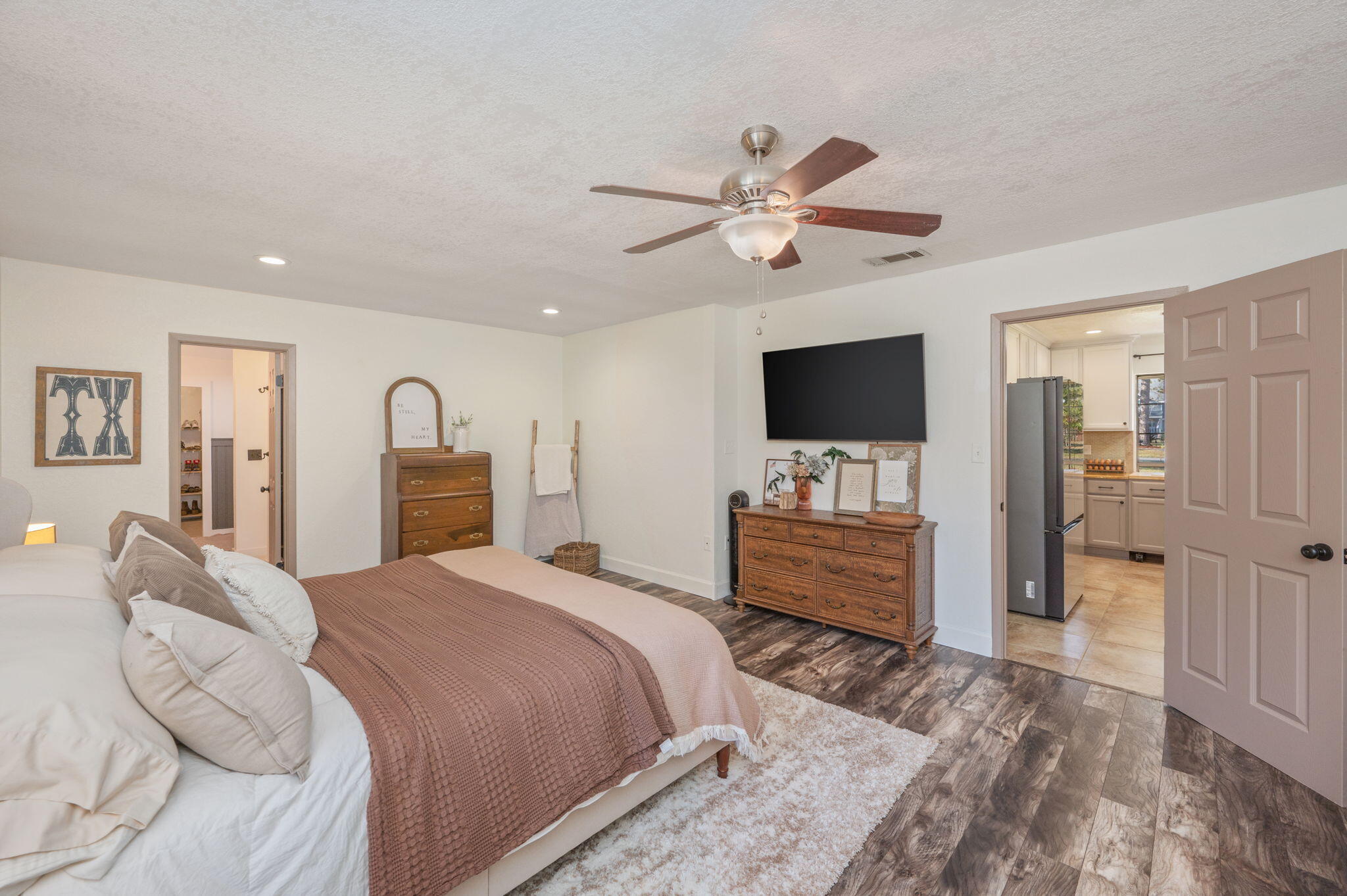 HOLLY HILLS - Residential