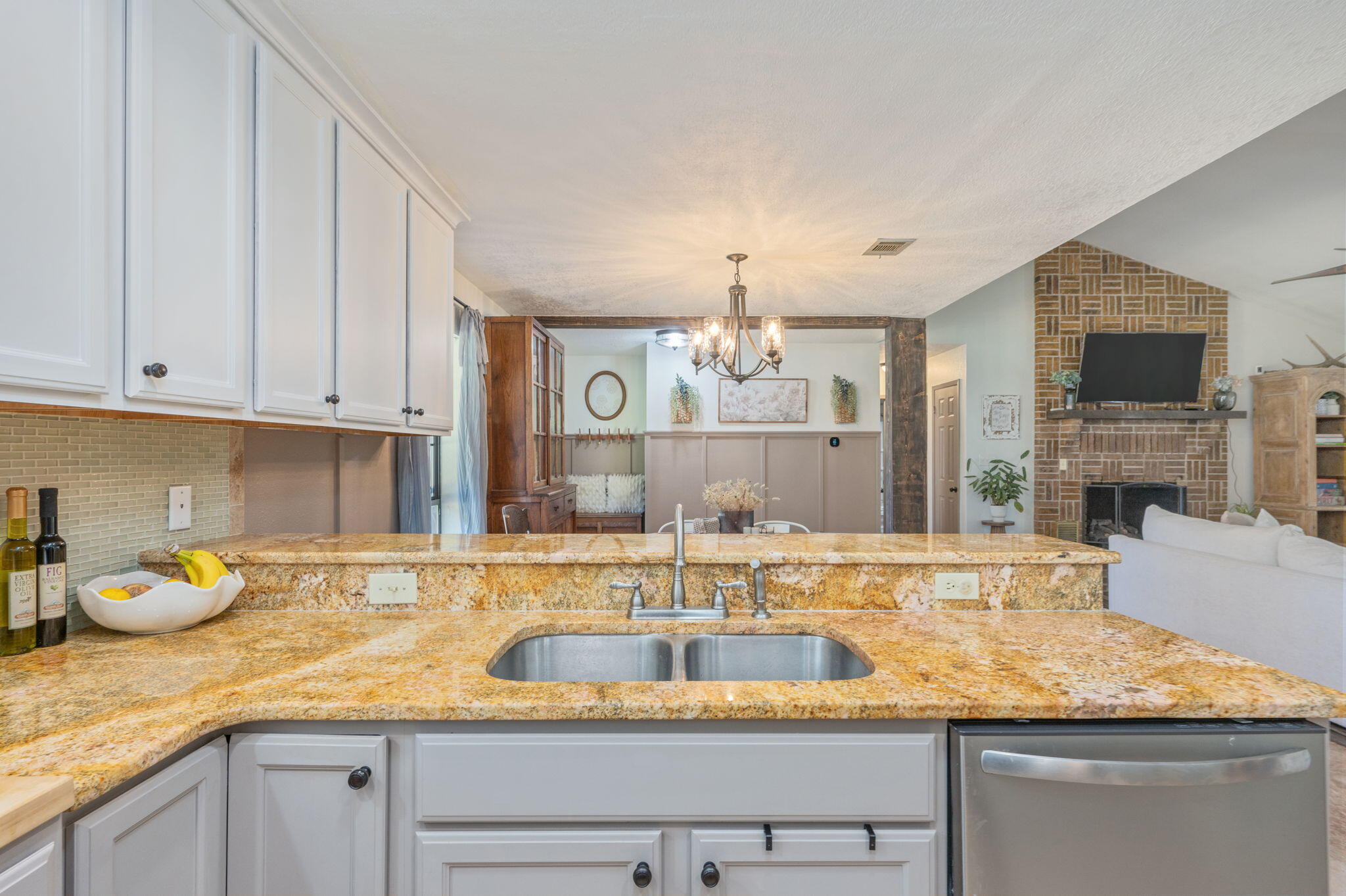 HOLLY HILLS - Residential