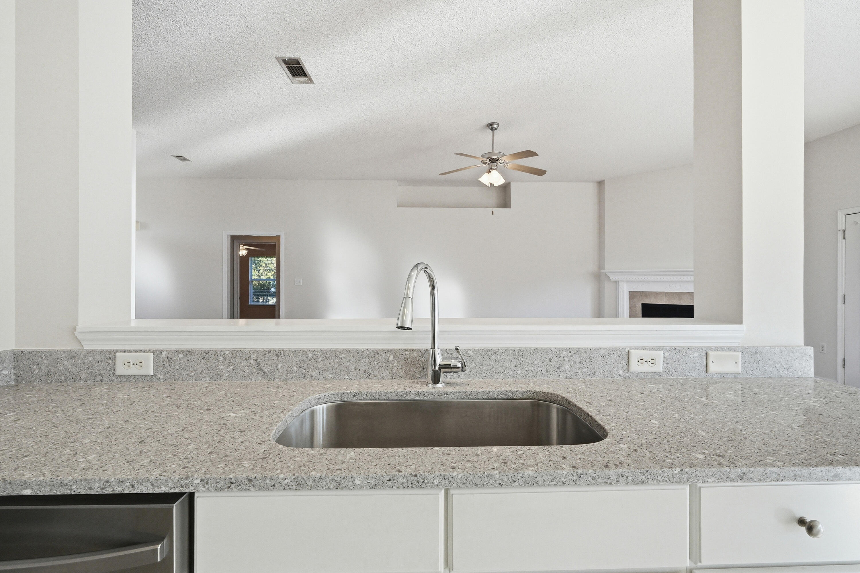 SHADOW OAK S/D - Residential Lease