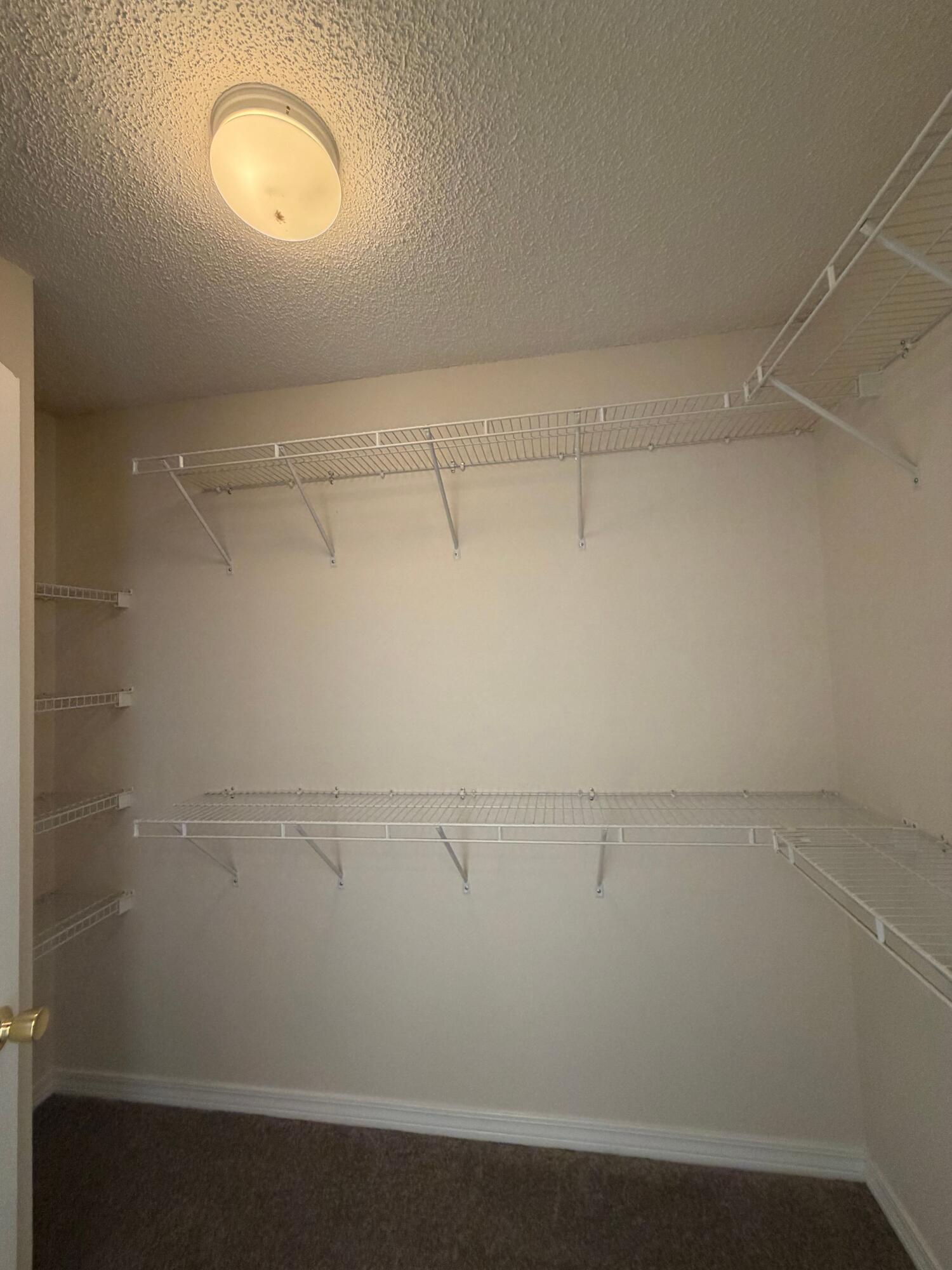 SHADOW OAK S/D - Residential Lease