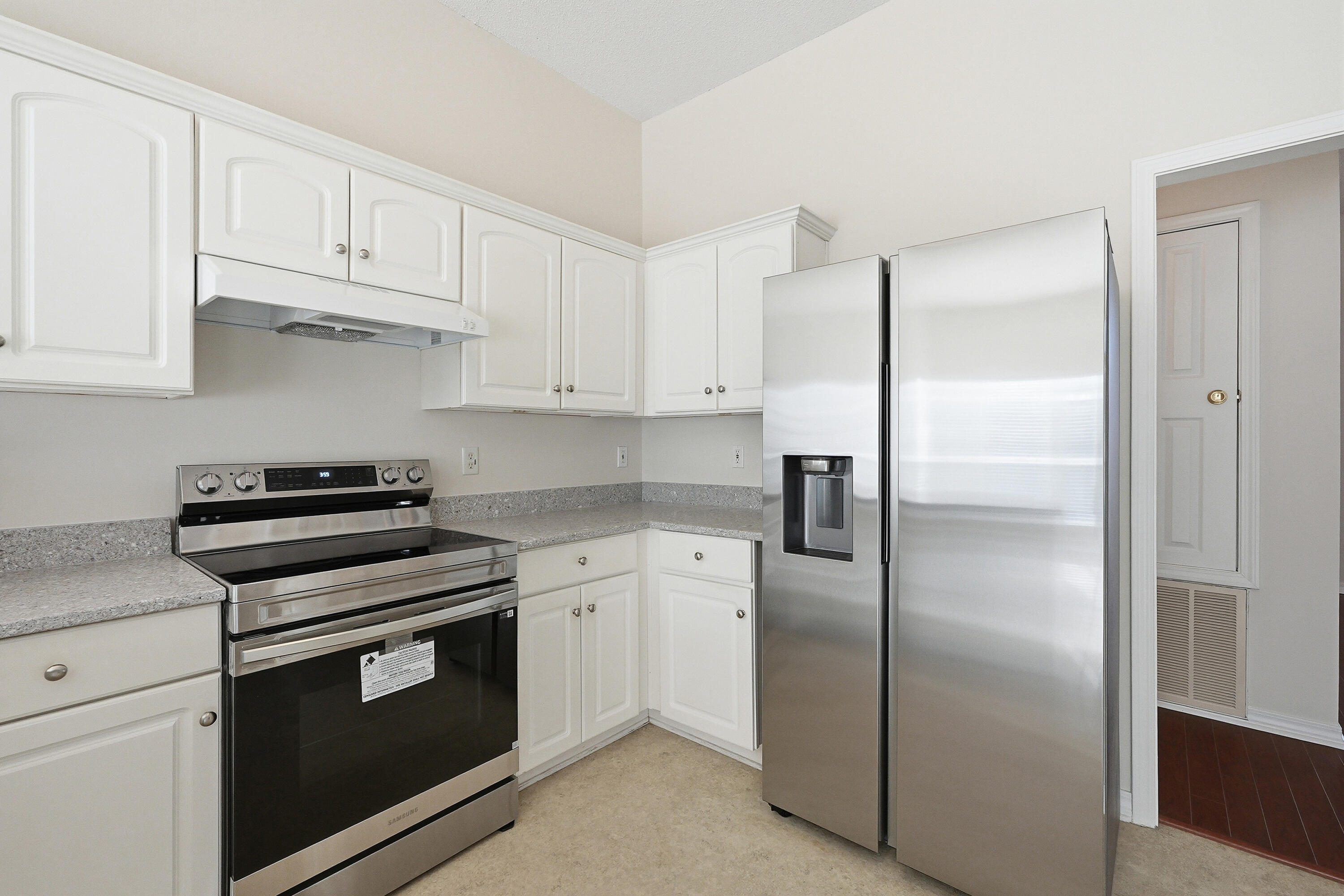 SHADOW OAK S/D - Residential Lease