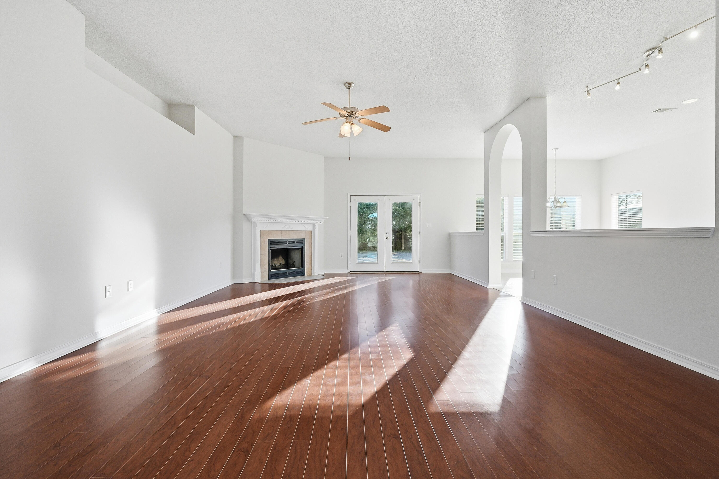 SHADOW OAK S/D - Residential Lease