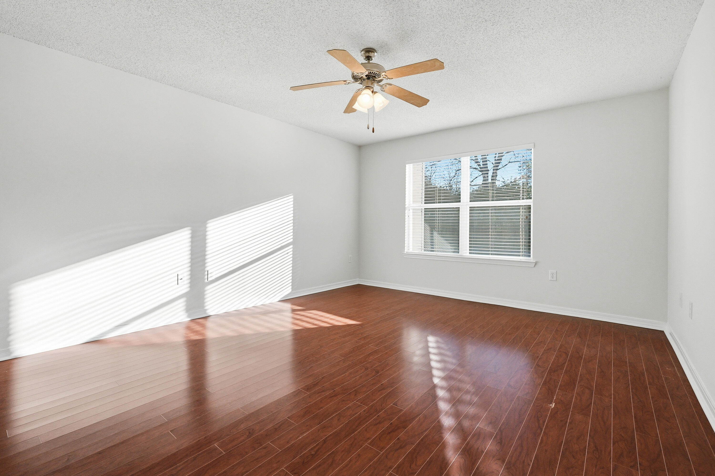 SHADOW OAK S/D - Residential Lease